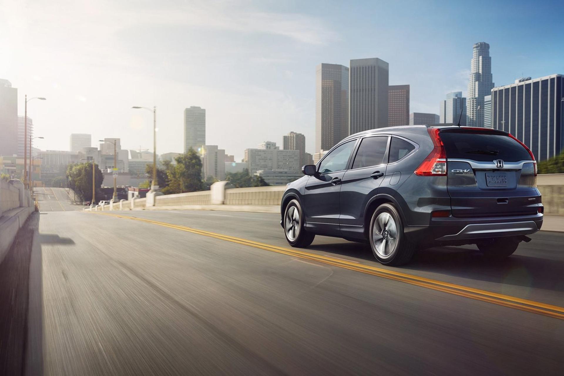 خودرو هوندا / Honda CR-V 2015 نمای عقب ۰۱