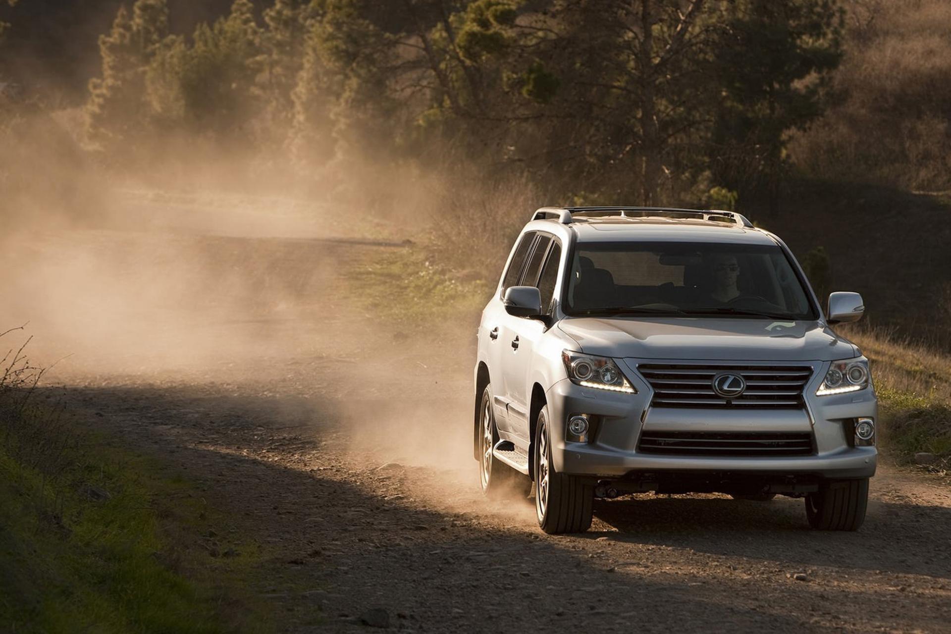 خودرو لکسوس / Lexus LX570 2013 نمای جلو ۰۴