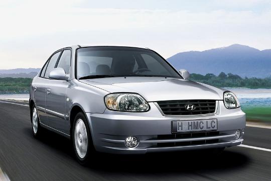 خودرو هیوندای ورنا / Hyundai Verna 2003 نمای جلو ۰۲