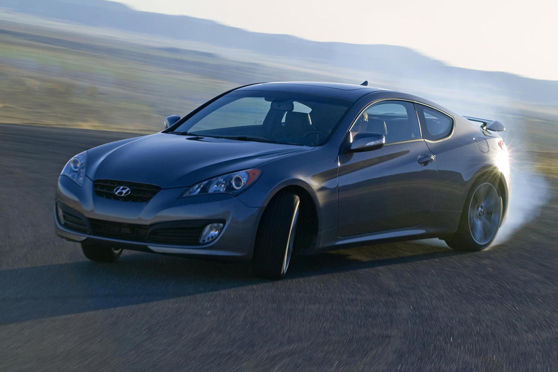 خودرو هیوندای جنسیس کوپه ۲۰۱۰ / Hyundai Genesis Coupe 2010 نمای جلو ۰۲