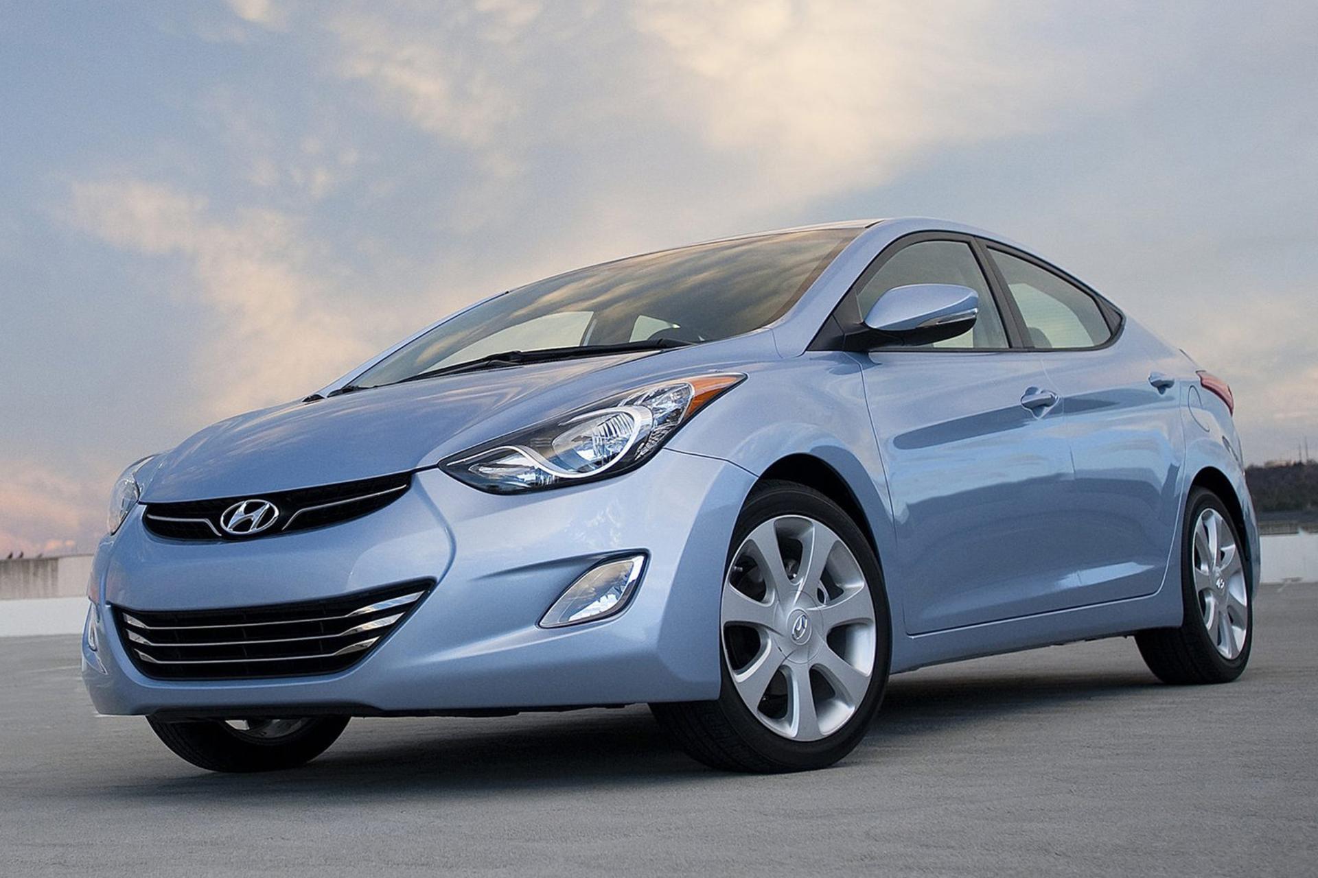 خودرو هیوندای النترا ۲۰۱۰ / Hyundai Elantra 2010 نمای جلو ۰۱