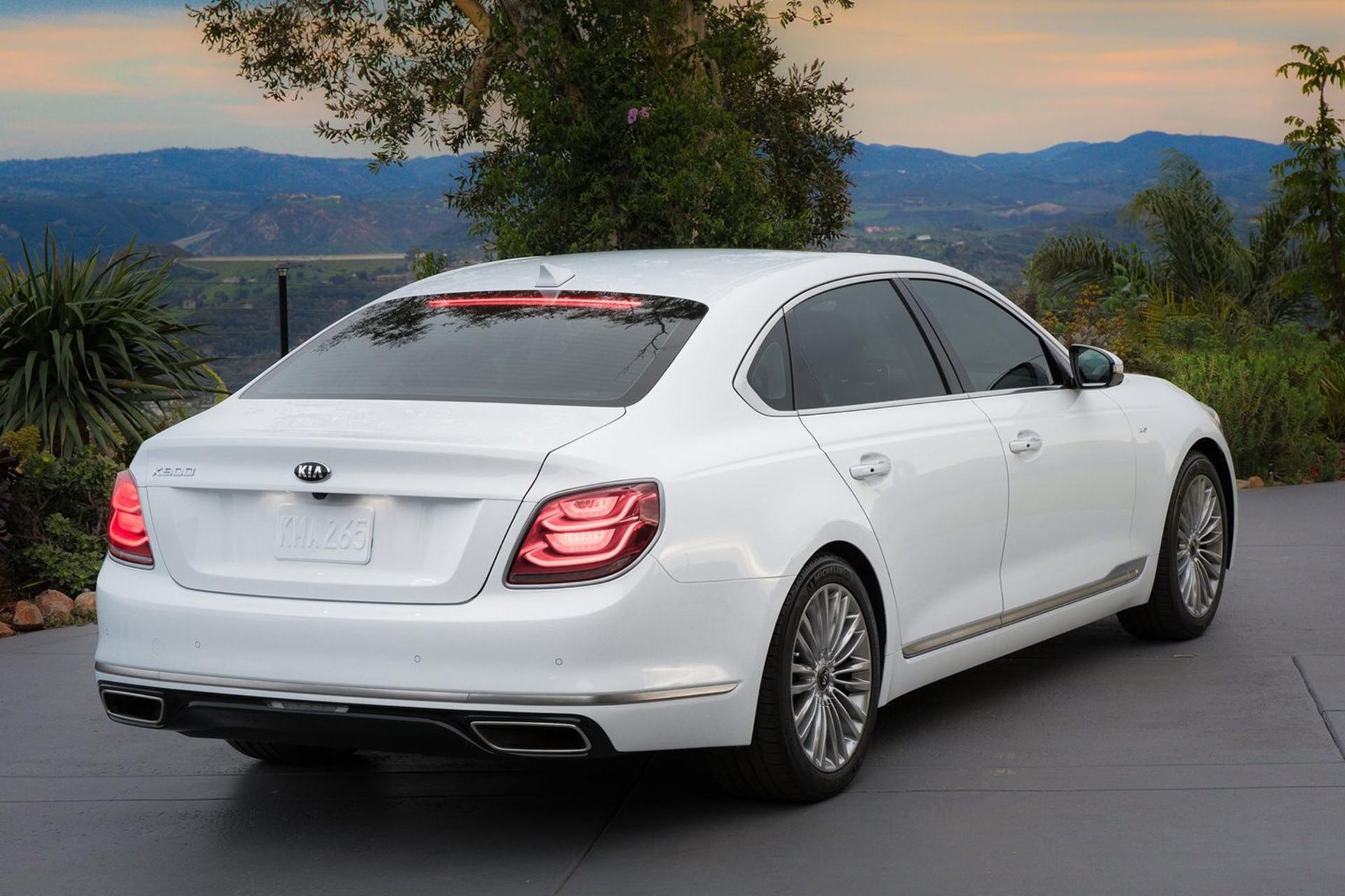 Kia K900 2019 / کیا کی ۹۰۰