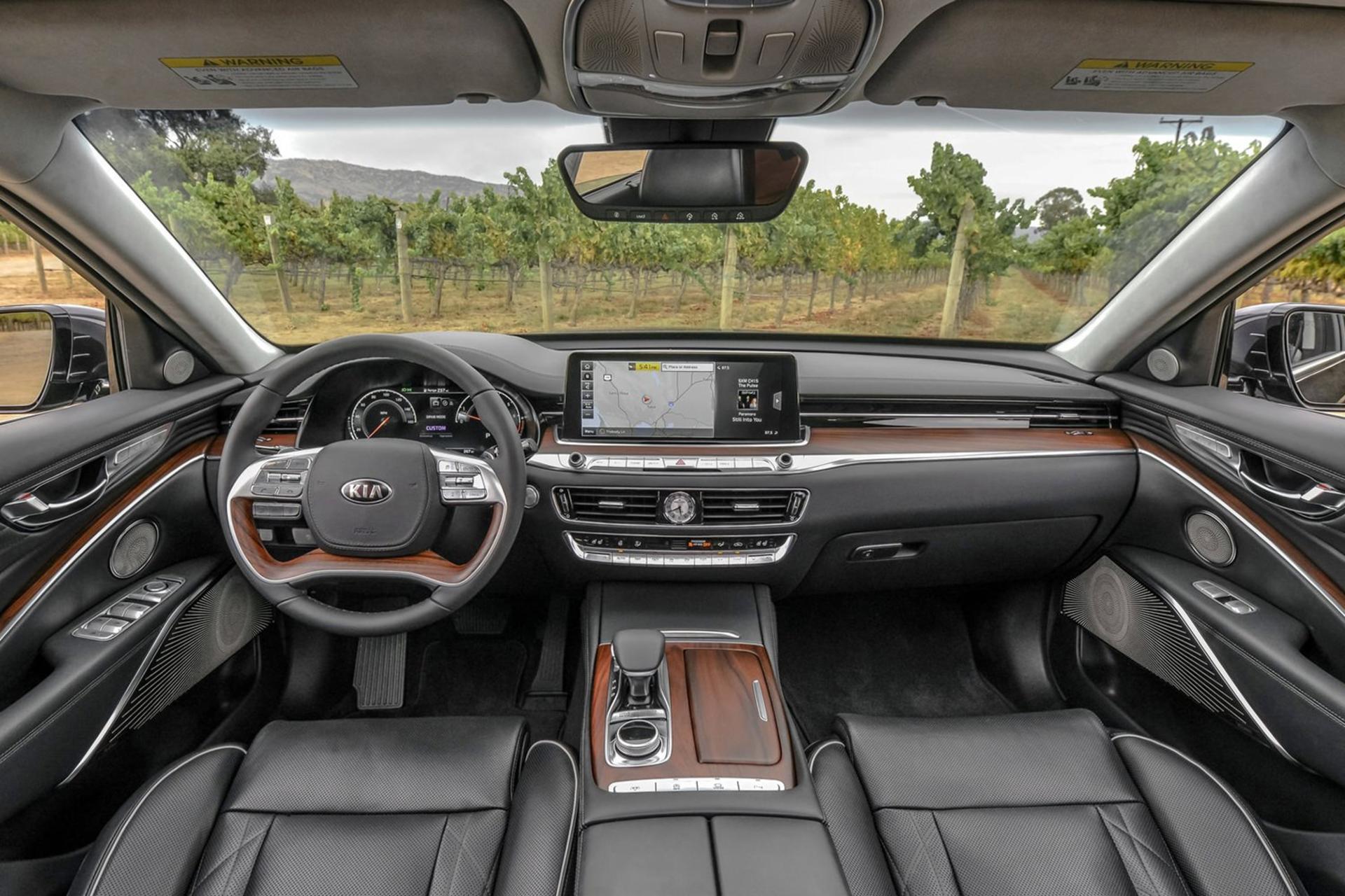 Kia K900 2019 / کیا کی ۹۰۰