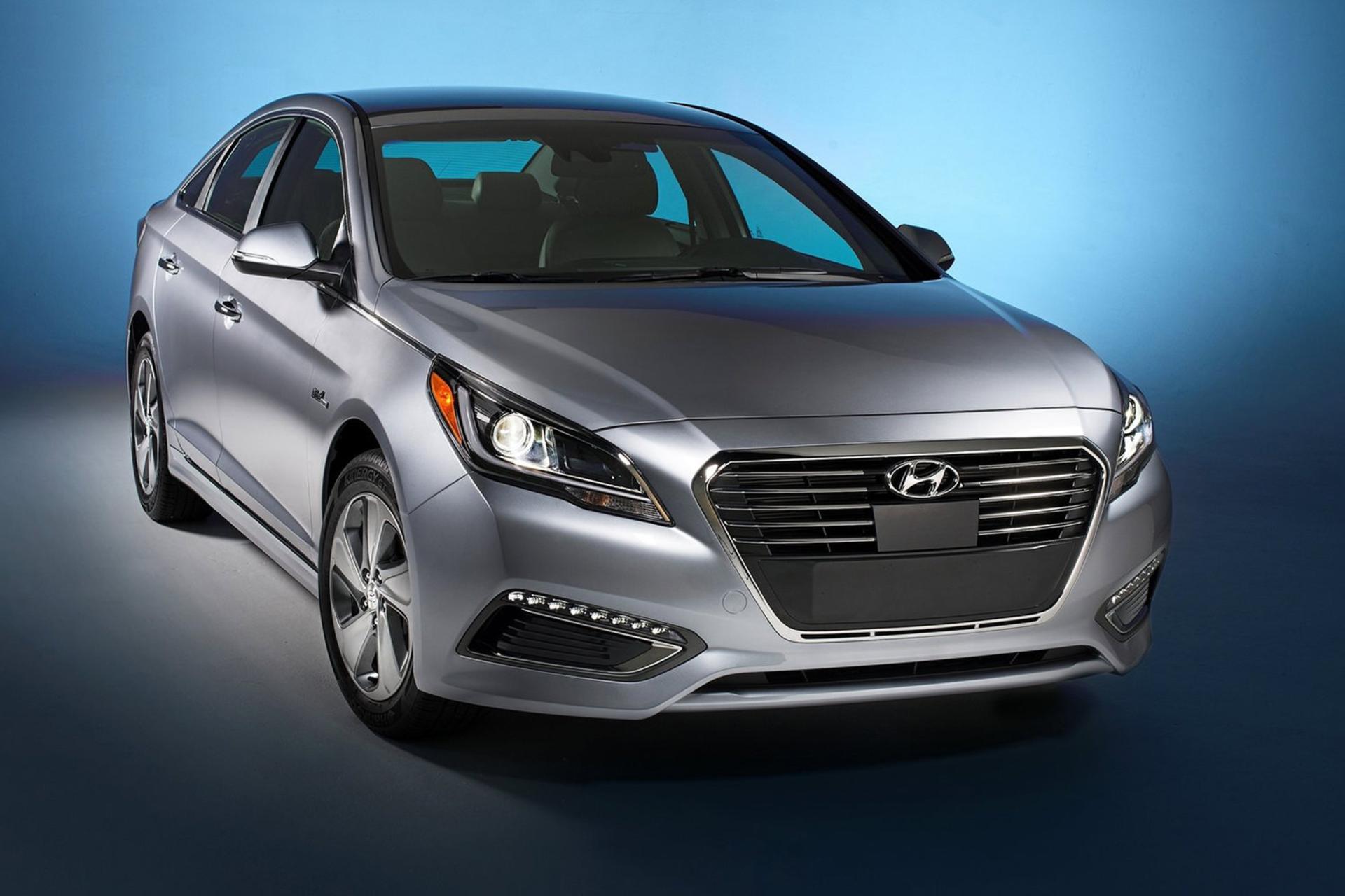 HYUNDAI SONATA LF HYBRID GLS PLUS 2017 / هیوندای سوناتا هیبرید ۲۰۱۷