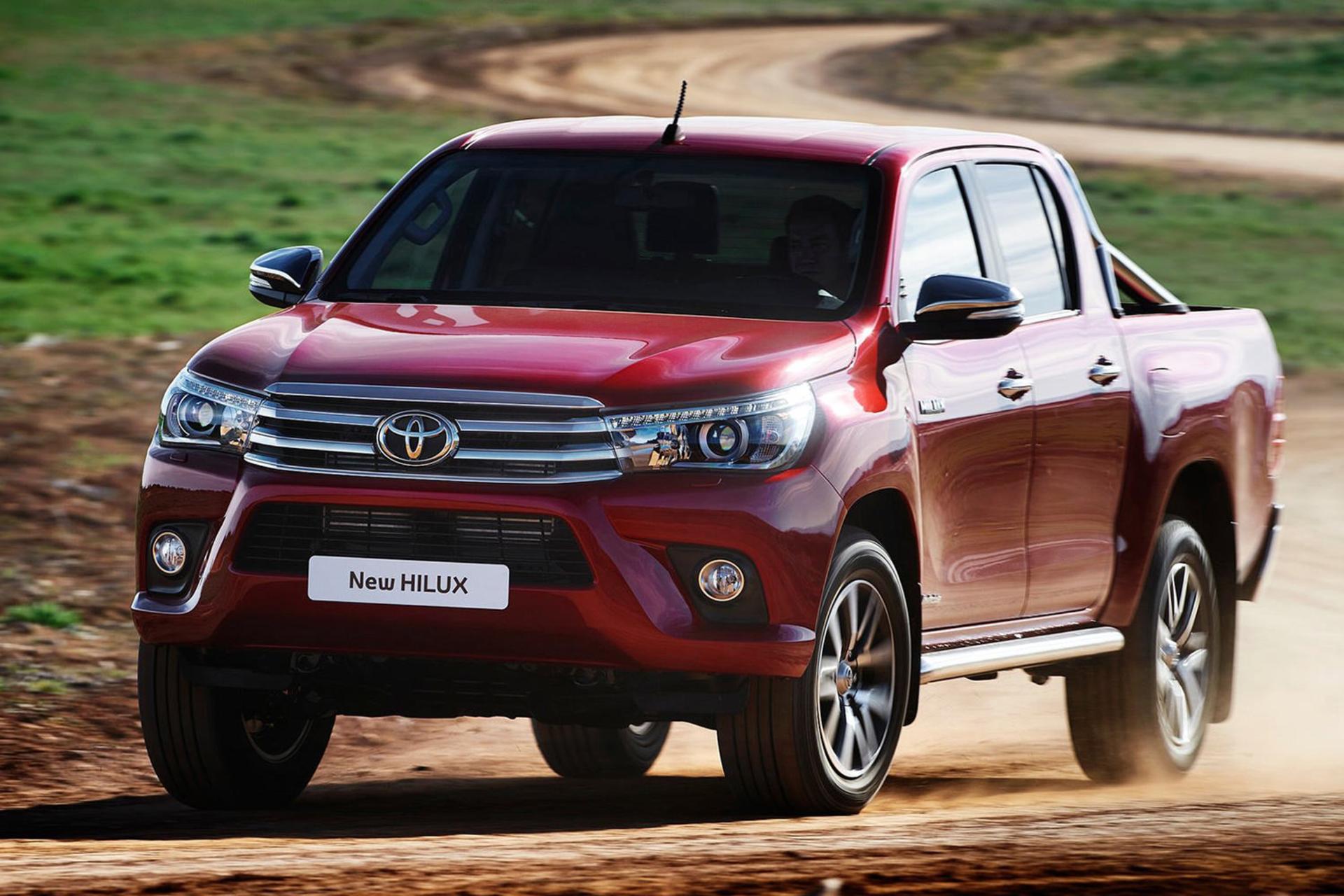 TOYOTA HILUX 2016 / تویوتا هایلوکس ۲۰۱۶