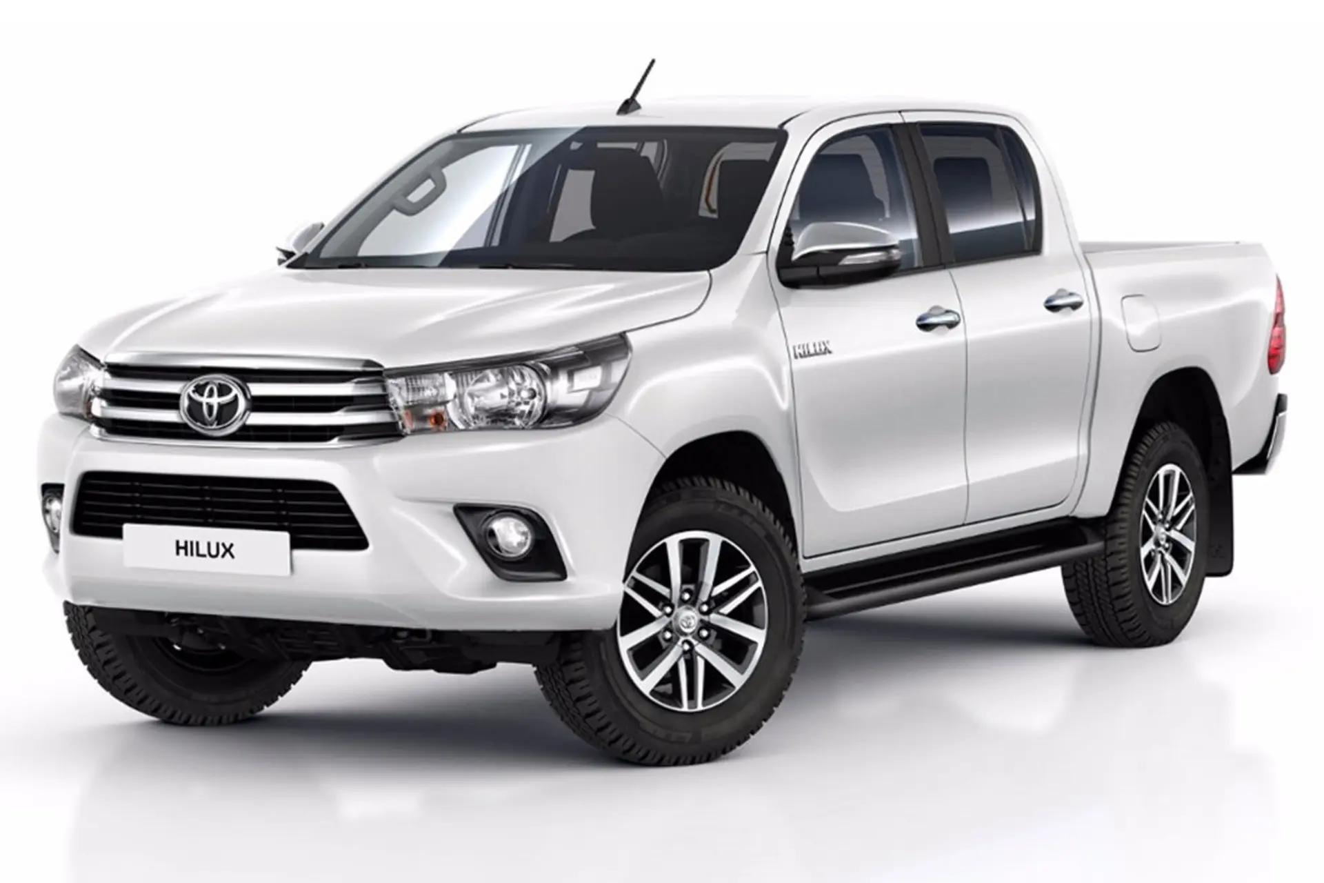 Toyota Hilux 2016 / تویوتا هایلوکس ۲۰۱۶