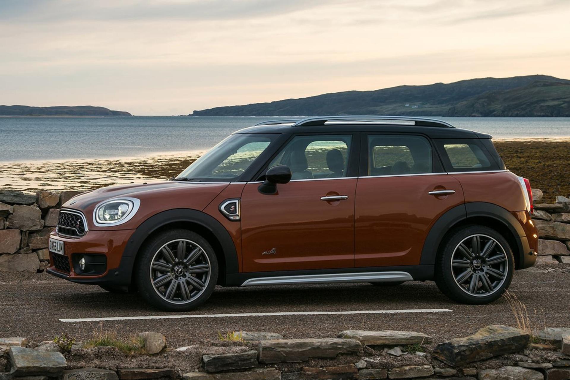 MINI CLUBMAN S 2018 / مینی کانتریمن اس ۲۰۱۸	