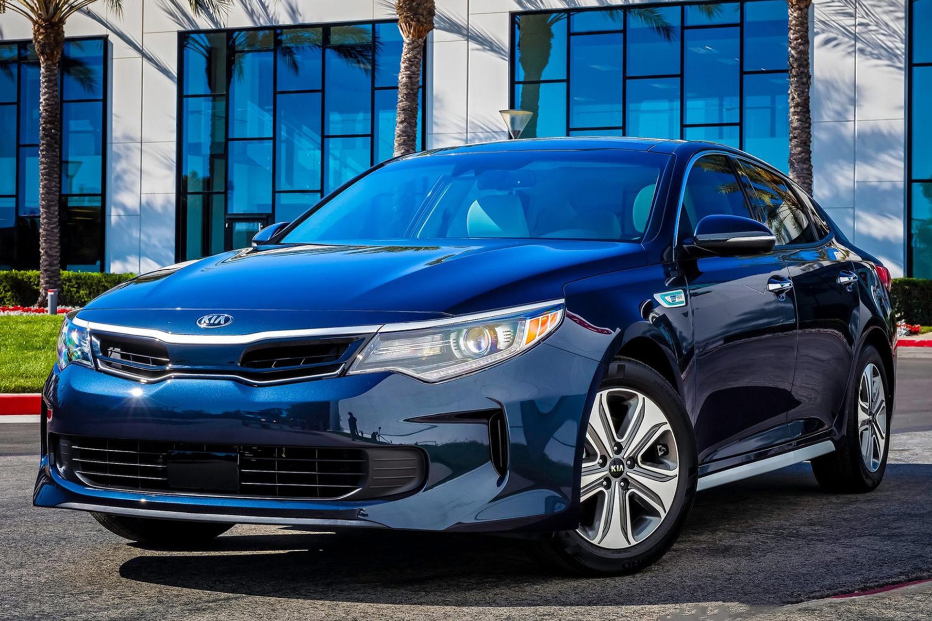 خودرو کیا اپتیما هیبرید ۲۰۱۸ / Kia Optima Hybrid 2018 نمای جلو ۰۲