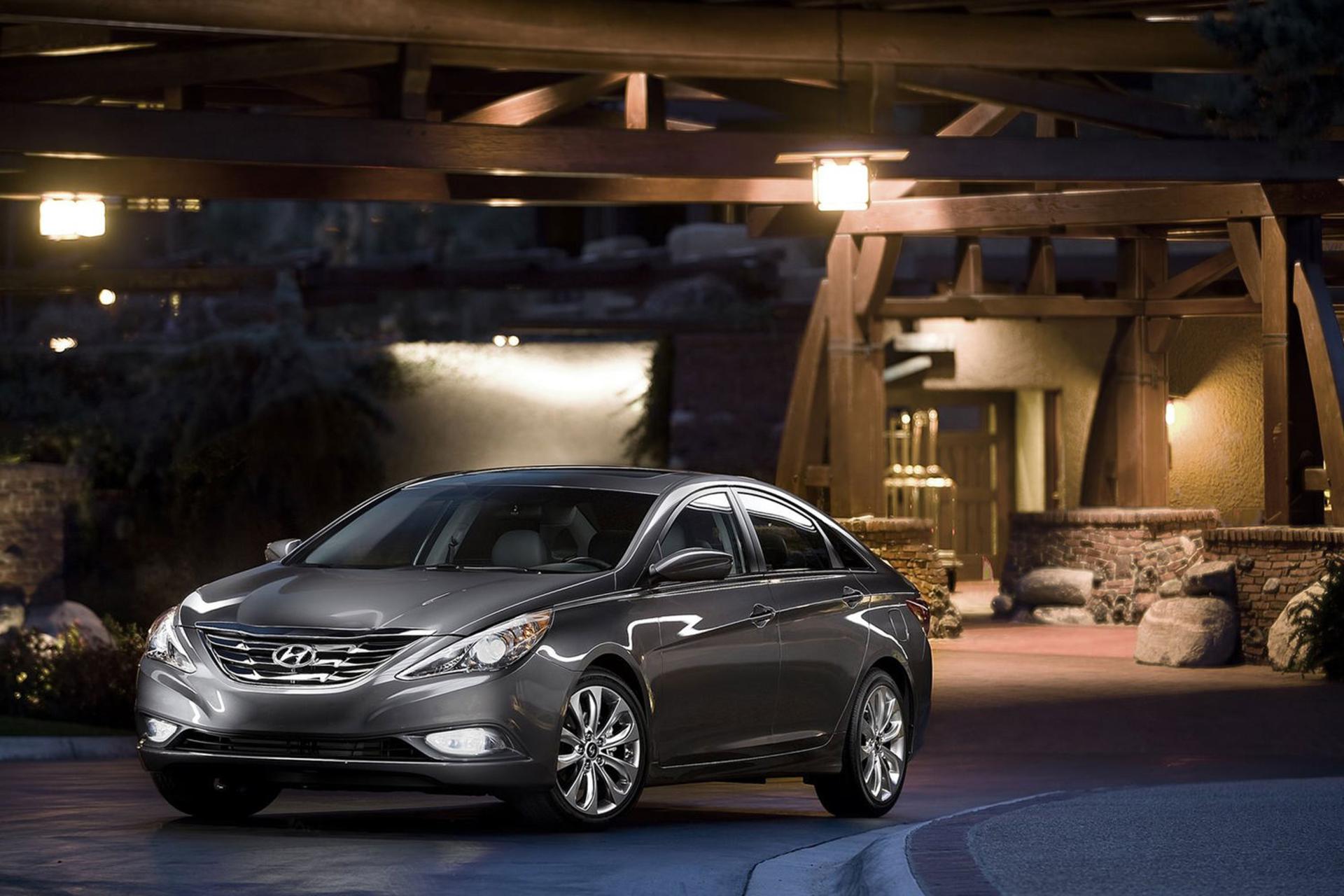 خودرو هیوندای سوناتا ۲۰۰۹ / Hyundai Sonata YF 2009 نمای جلو ۰۵