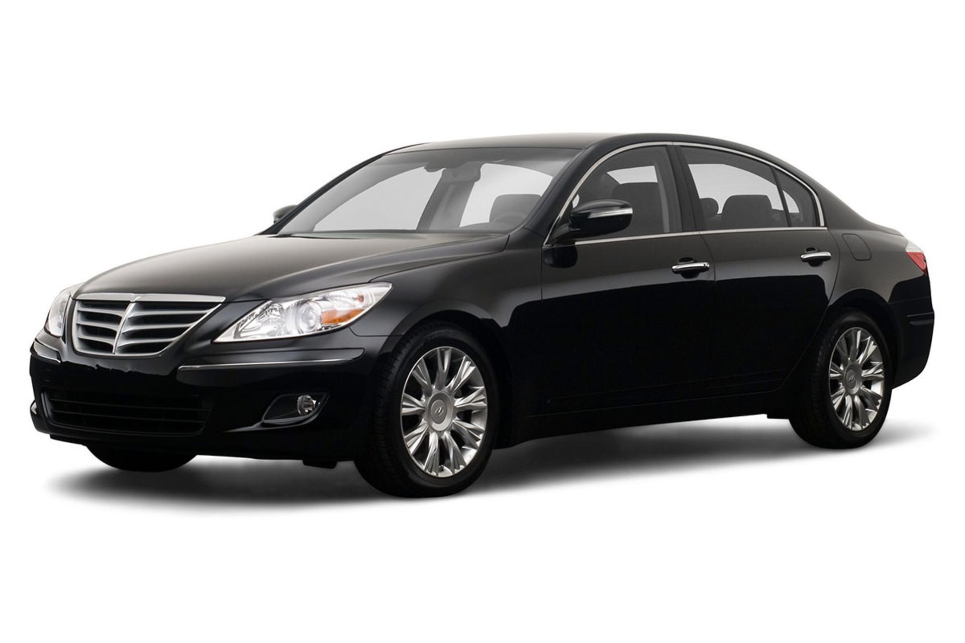 خودرو هیوندای جنسیس ۲۰۰۸ / Hyundai Genesis 2008 نمای جلو ۰۱