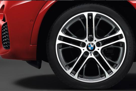 BMW X4 M 2016 / بی ام و X۴ پکیج M مدل ۲۰۱۶