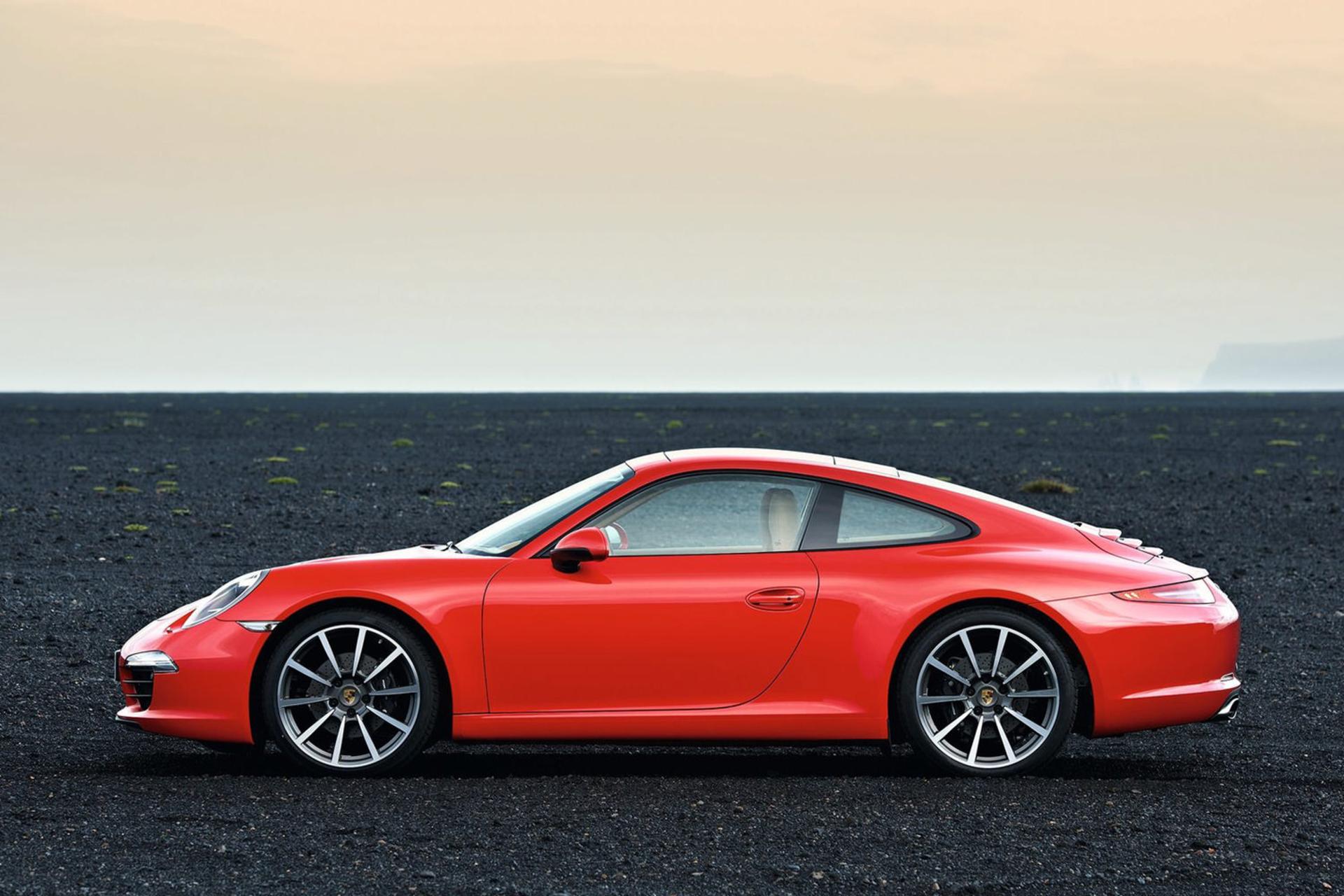 Porsche 911 Carrera 2013