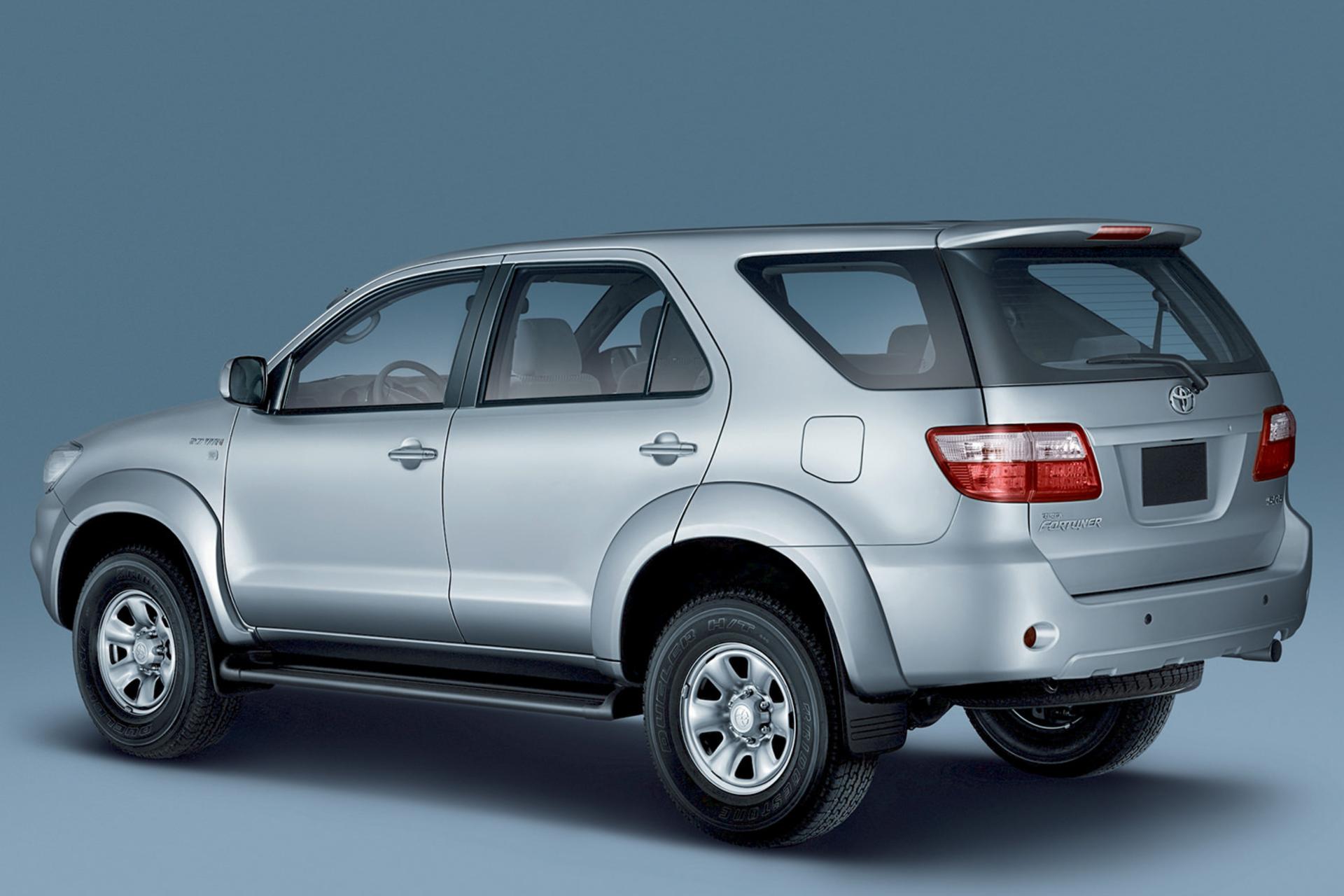 Toyota Fortuner 2010