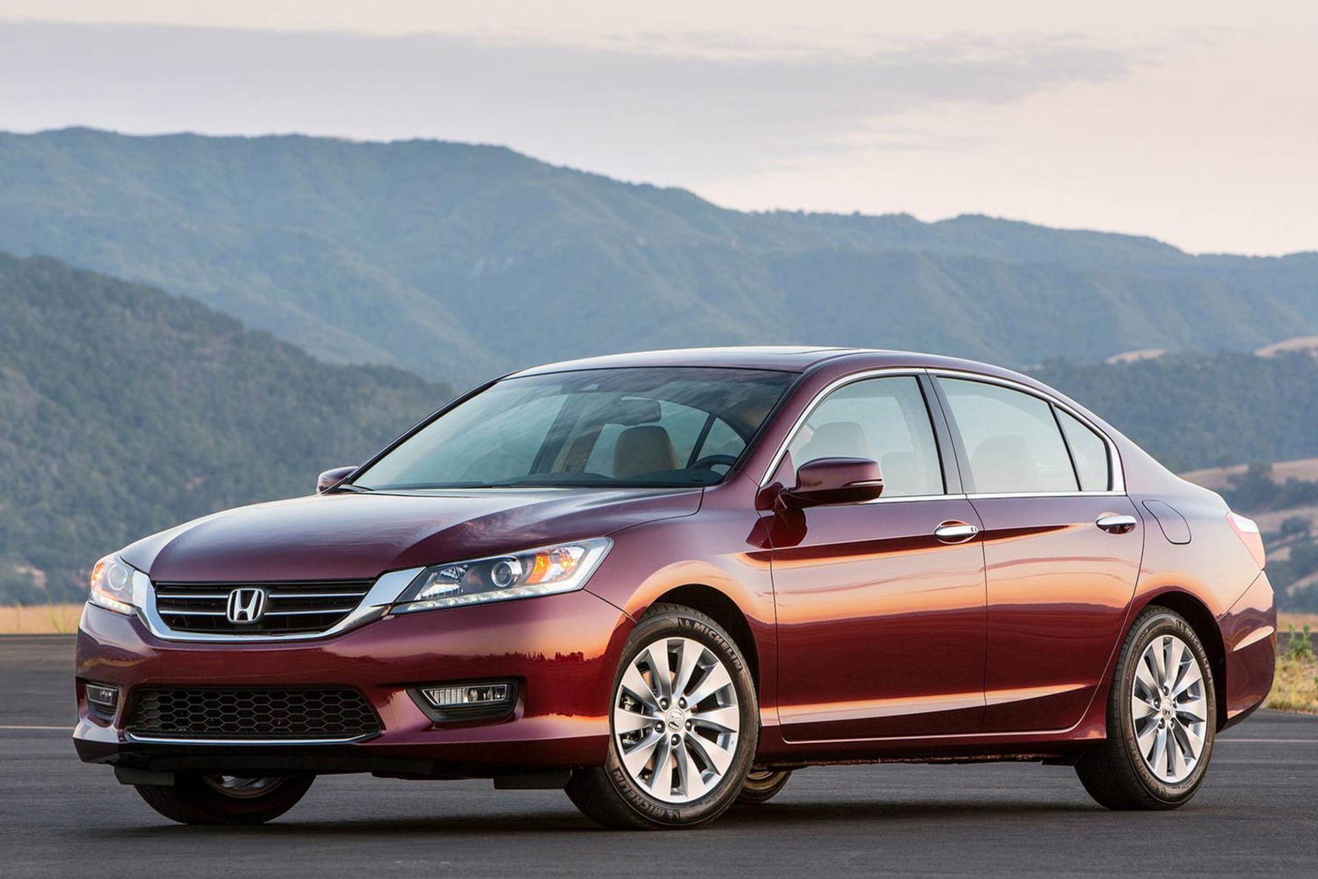 خودرو هوندا آکورد ۲۰۱۳ / Honda Accord 2013 نمای جلو ۰۵
