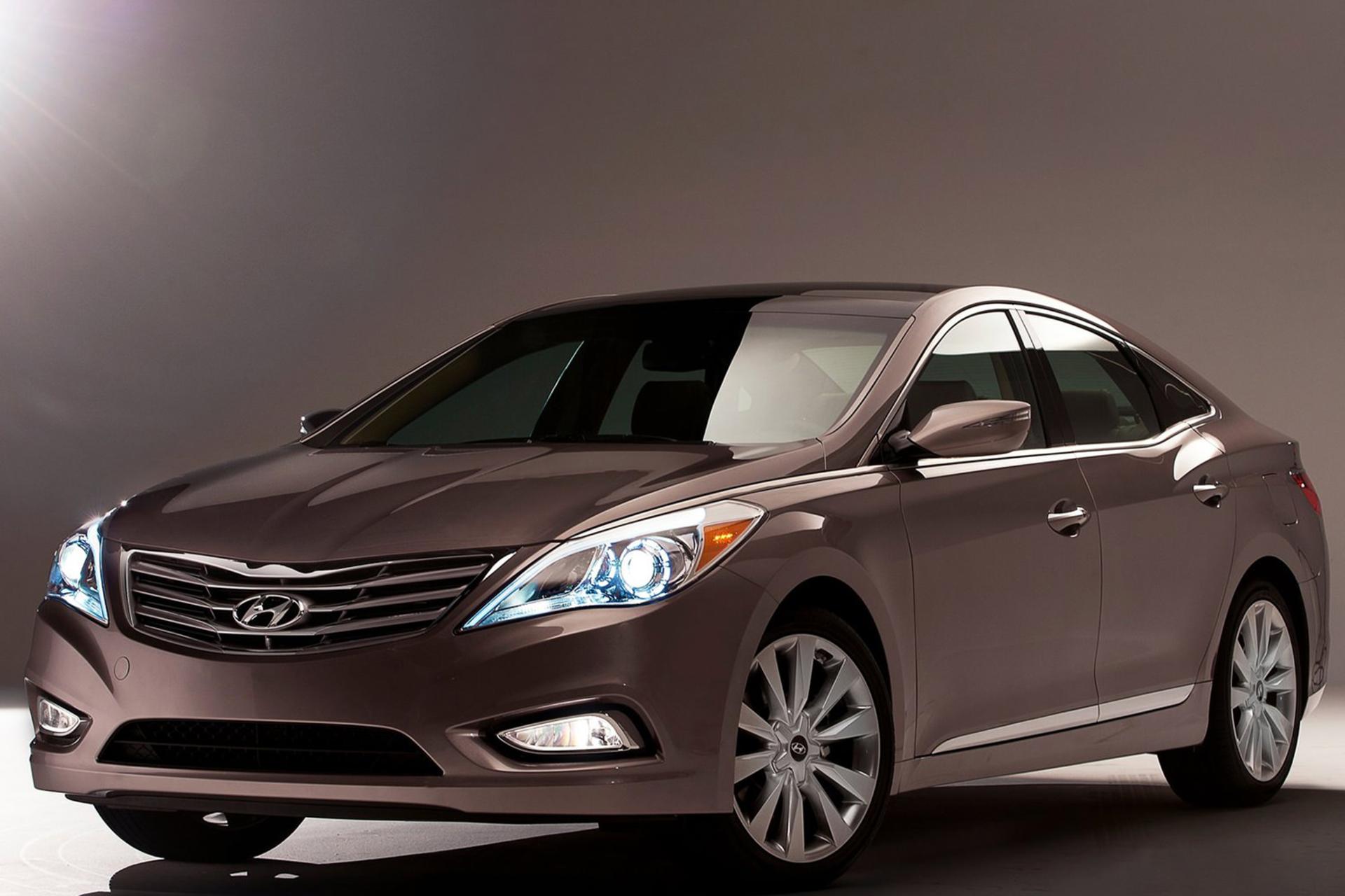 خودرو هیوندای آزرا گرنجور ۲۰۱۲ / Hyundai Azera Grandeur 2012 نمای جلو ۰۵