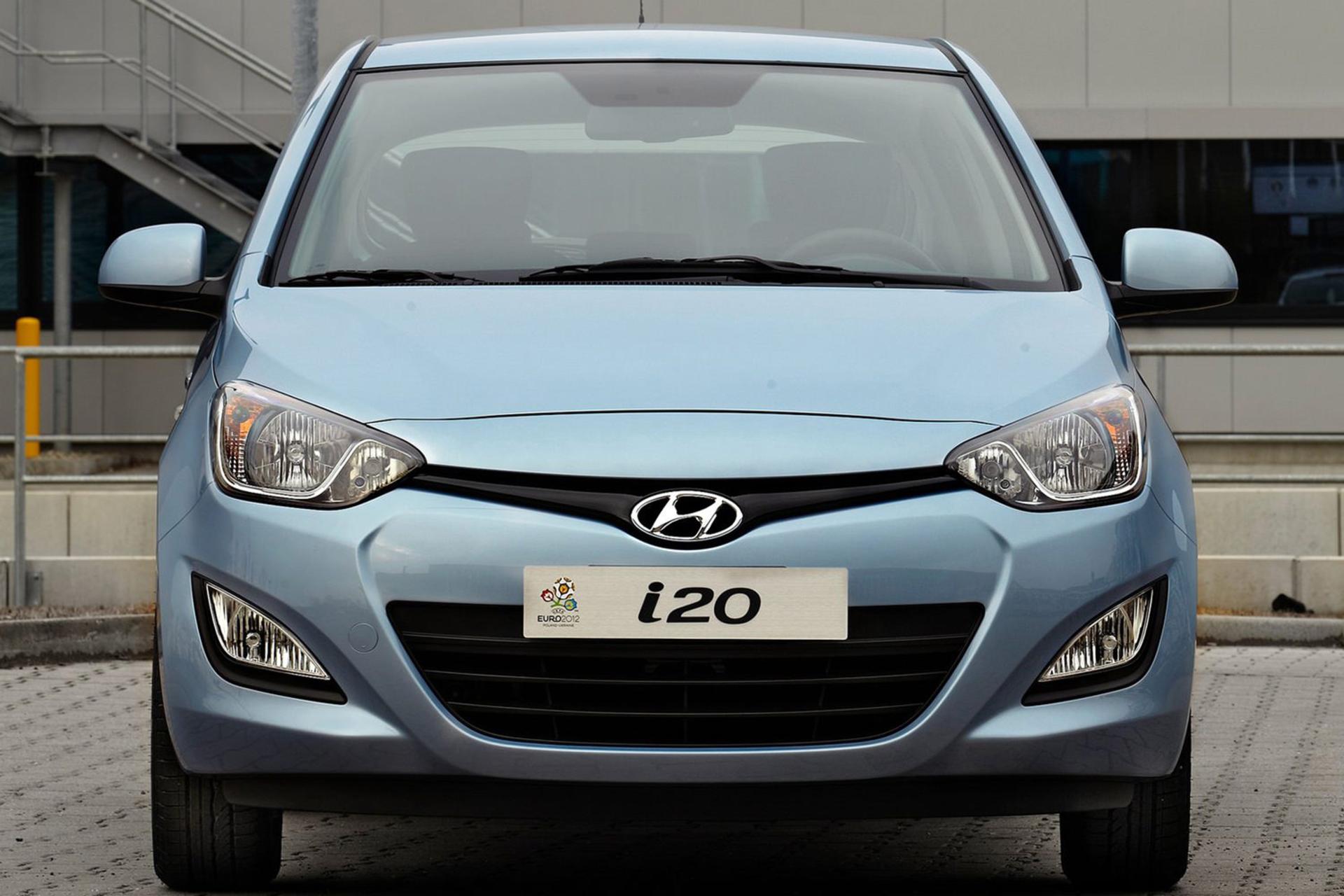 خودرو هیوندای آی ۲۰ مدل ۲۰۱۲ / Hyundai i20 2012 نمای جلو ۰۲