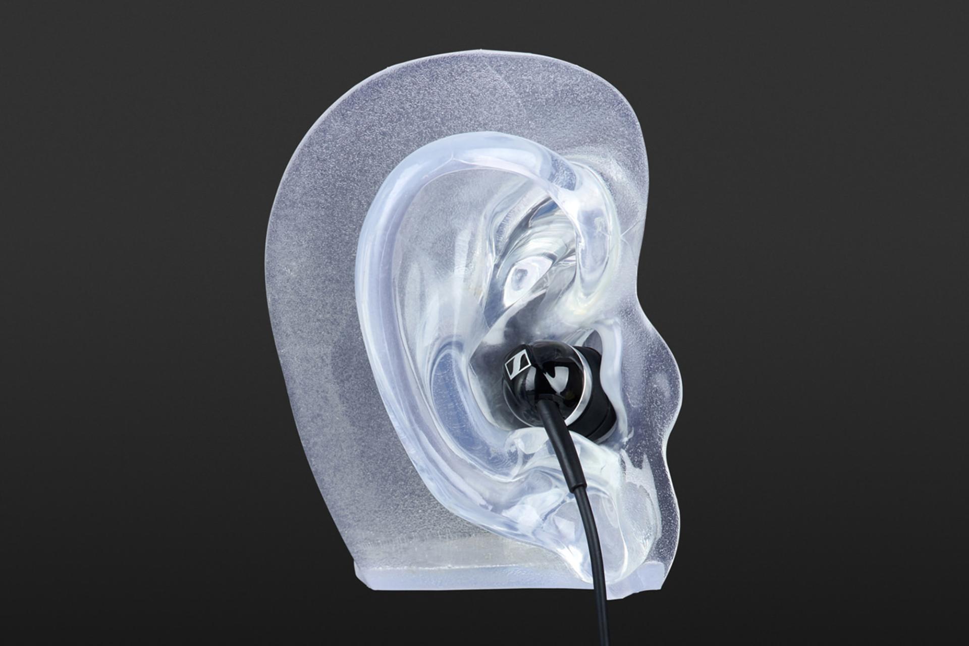 قرارگیری هدفون بی سیم سنهایزر Sennheiser CX 150BT در گوش