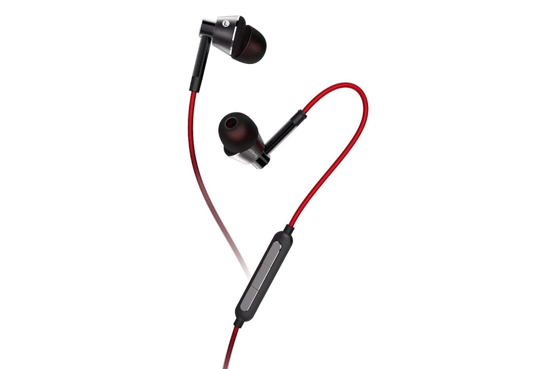 نمای چپ و راست هدفون باسیم وان مور Piston in-ear