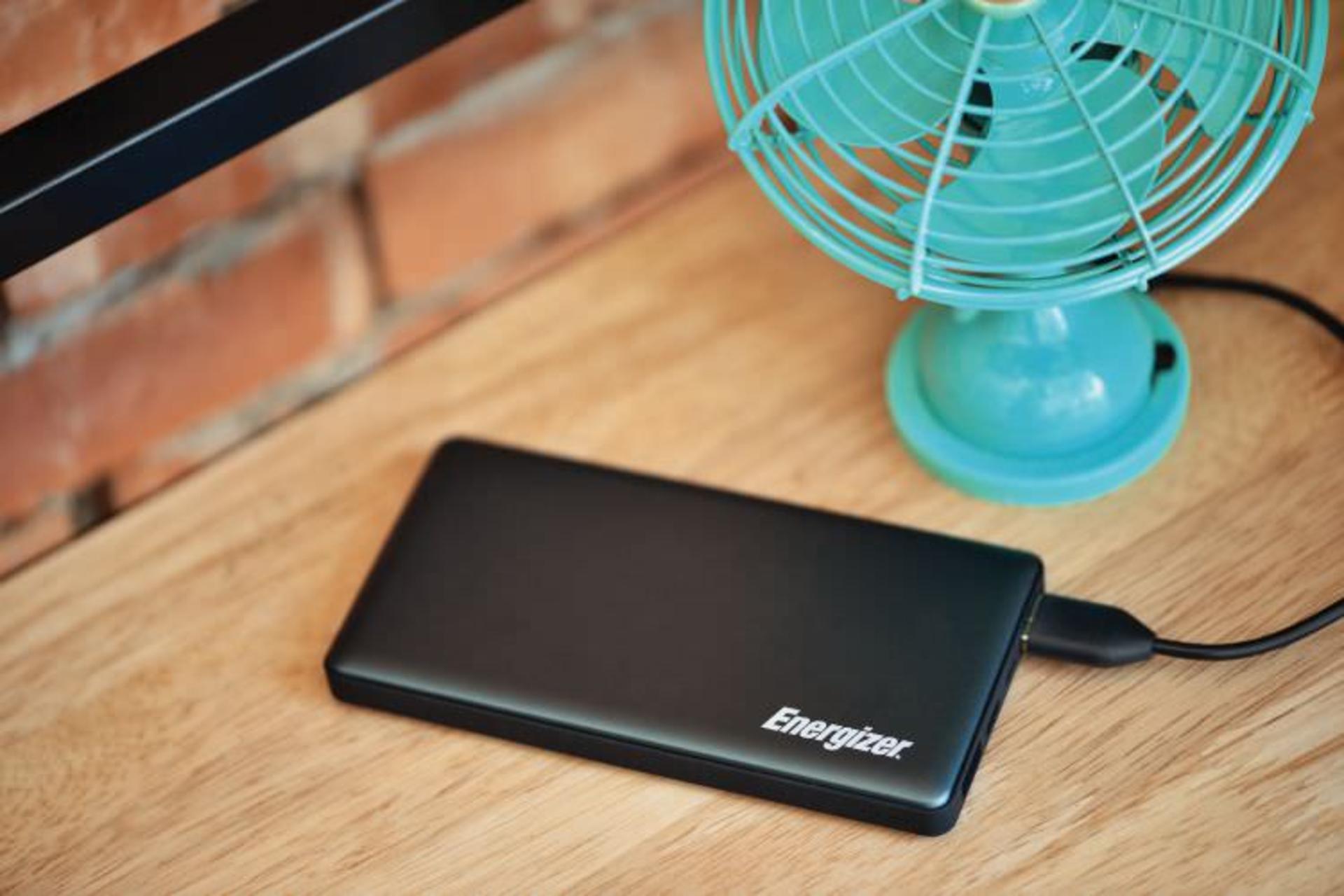 Energizer UE10015 10000mAh / انرجایزر UE10015 با ظرفیت 10000 میلی‌آمپر ساعت