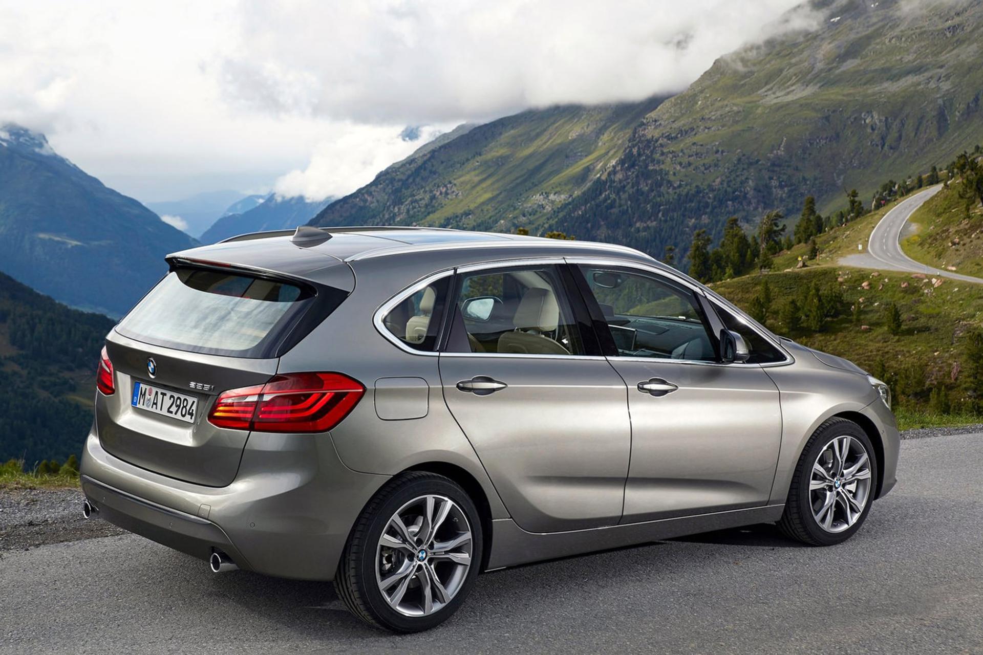 BMW 218i Active Tourer 2015 / بی ام و 218i اکتیو تورر