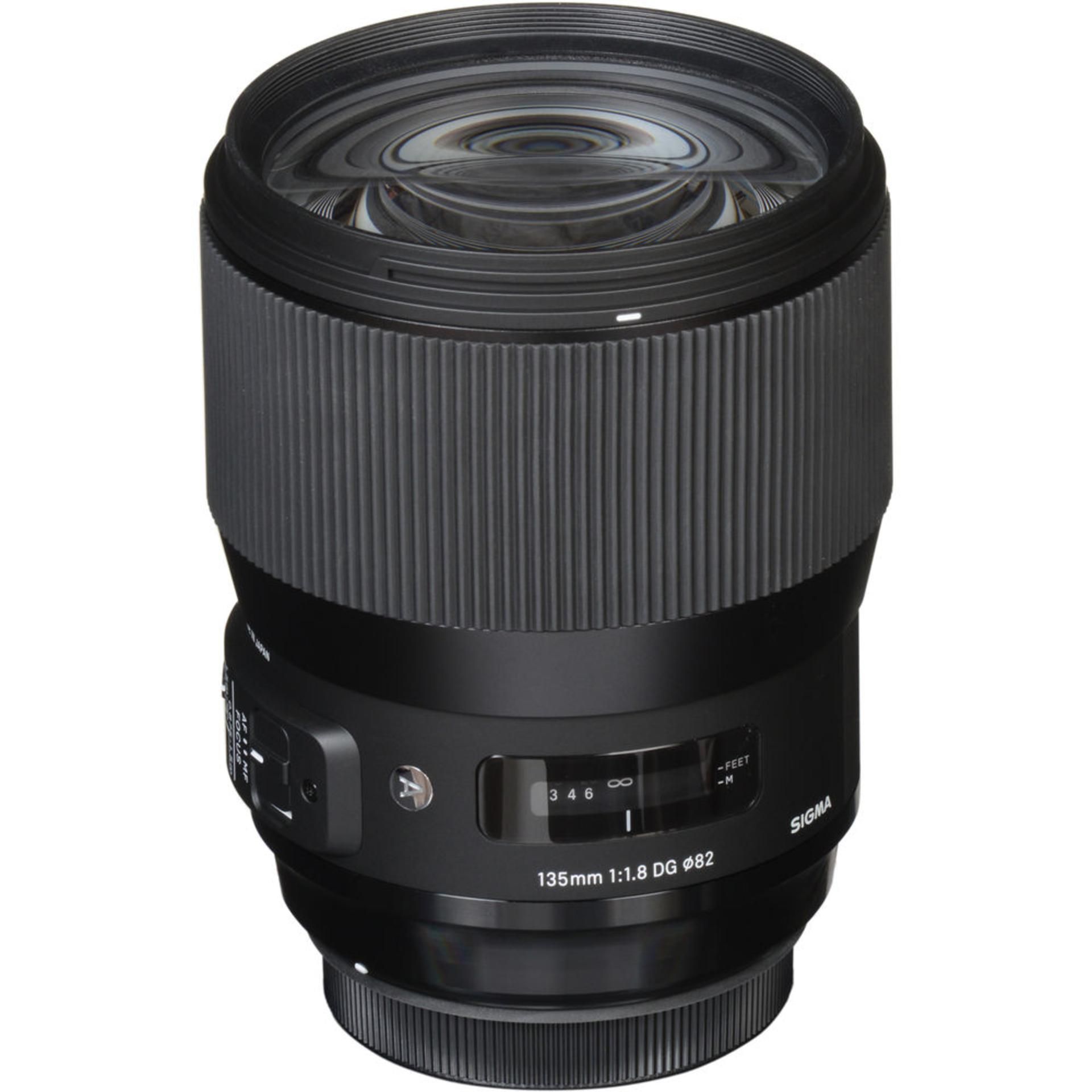 Sigma 135mm F1.8 DG HSM Art	
