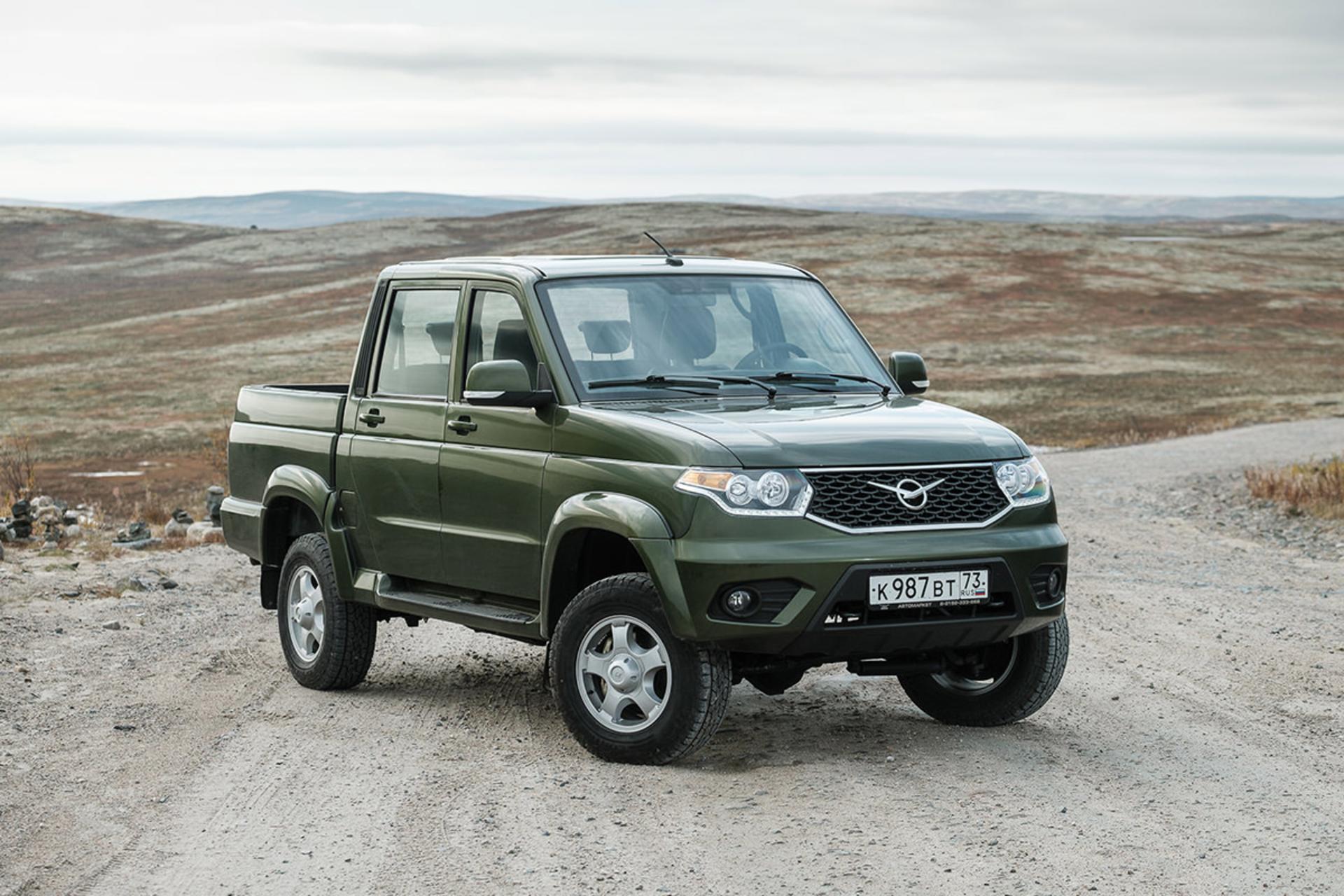 نمای جلو یواز پیکاپ UAZ Pickup
