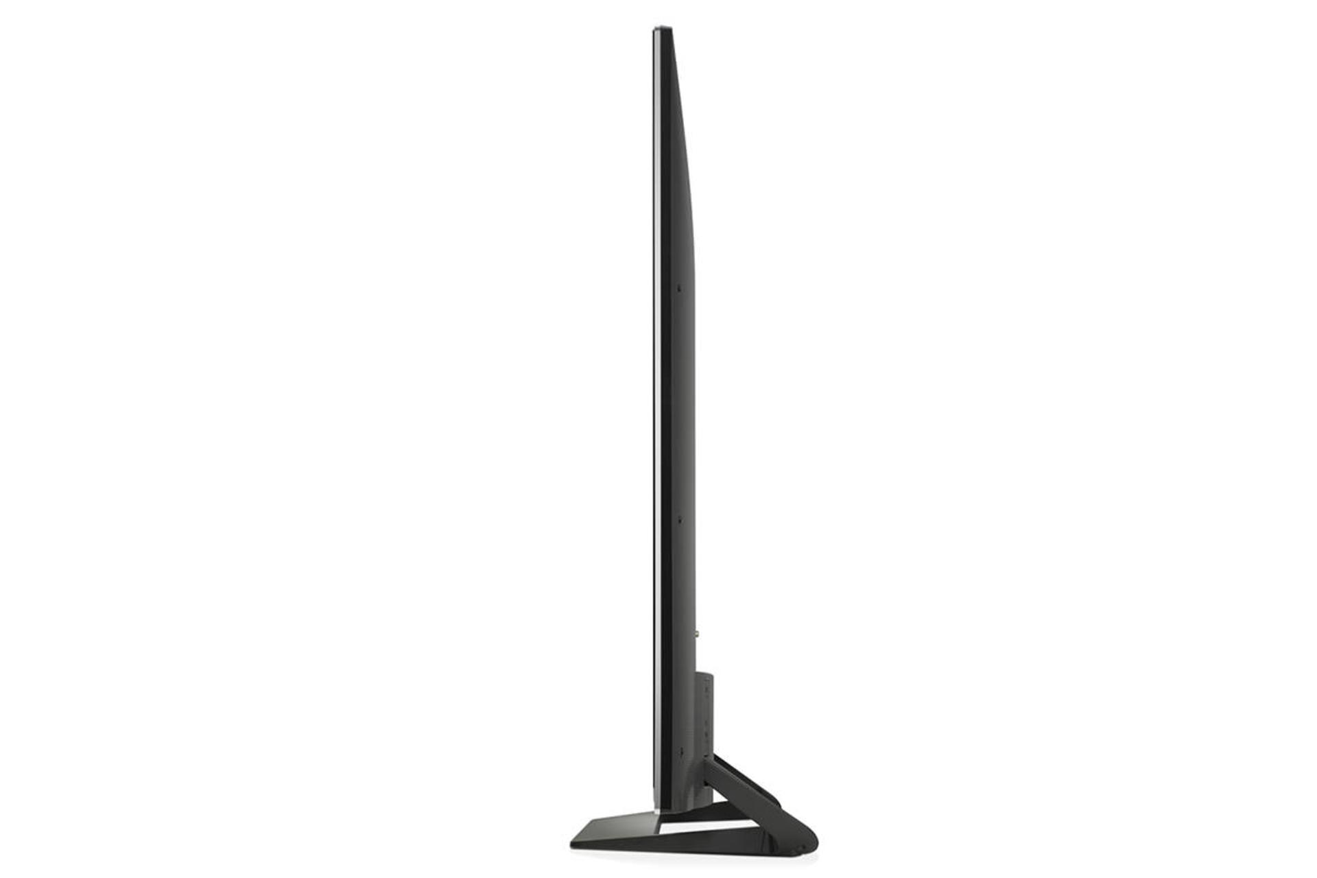 نمای جانبی تلویزیون ال جی UF7700 مدل 49 اینچ