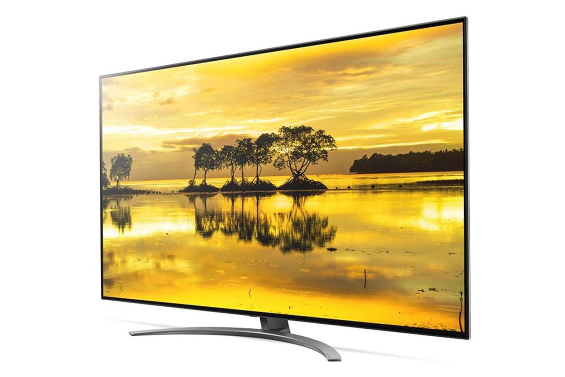 نمای کنار تلویزیون ال جی SM9000 مدل 65 اینچ با صفحه روشن