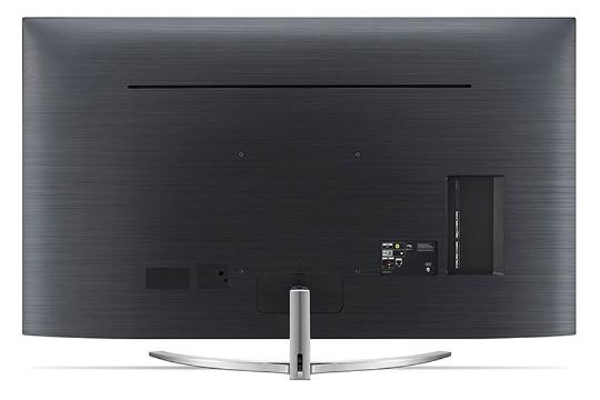 نمای پشت تلویزیون ال جی SM9500 مدل 65 اینچ و نمایش پورت ها