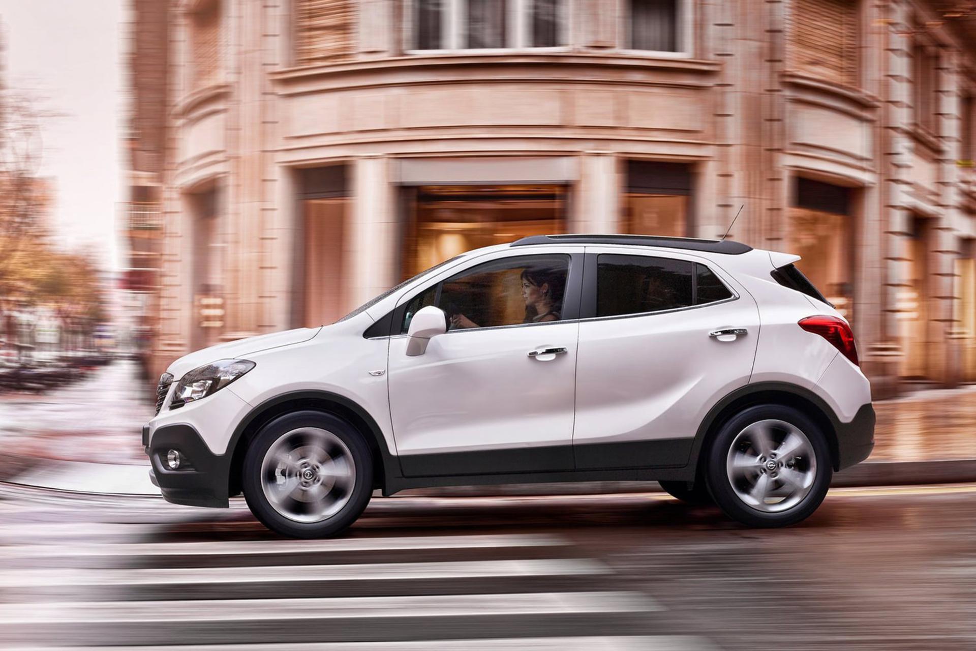 خودرو اوپل موکا سفید Opel Mokka 2014