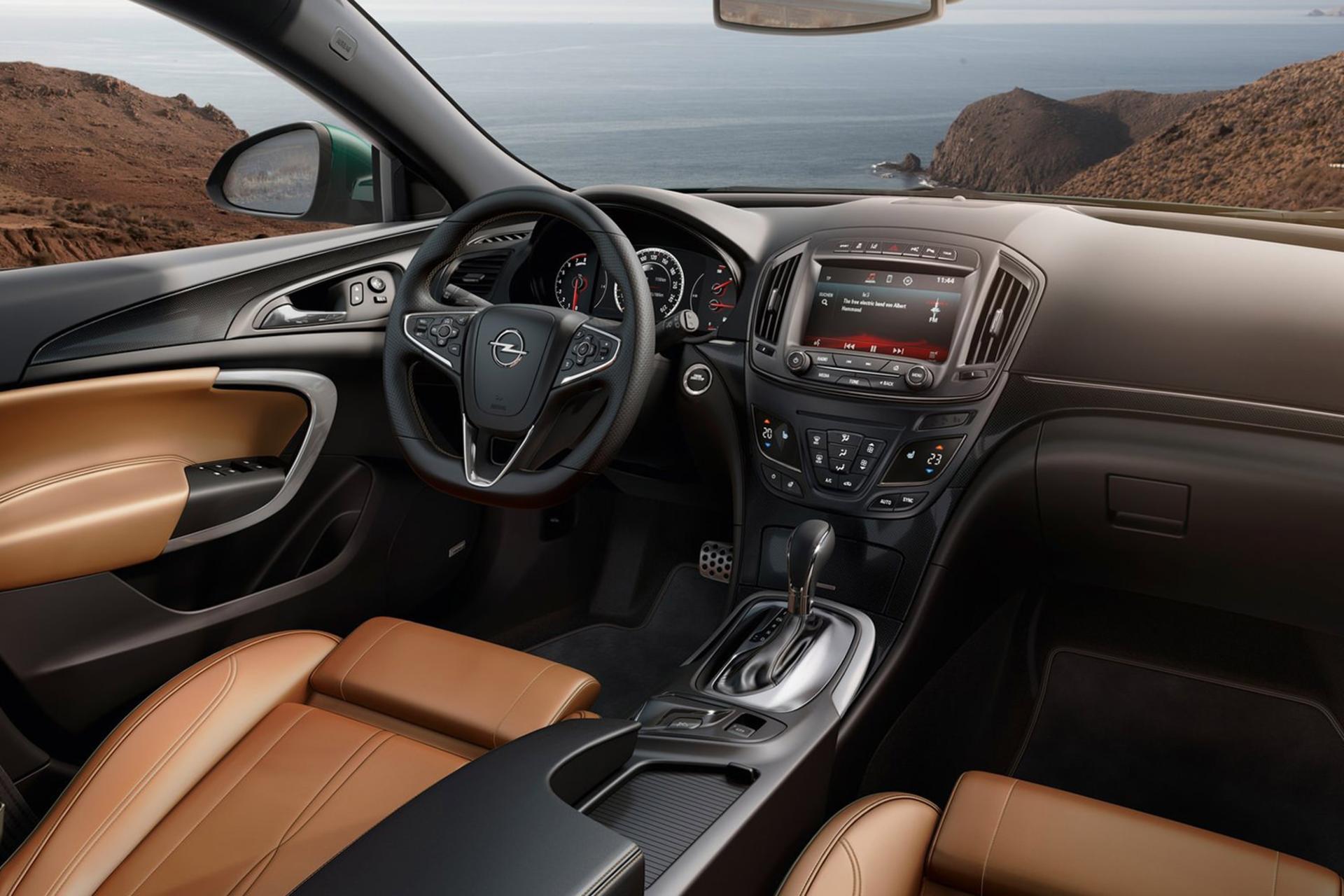 فضای داخلی خودرو اوپل اینسیگنیا Opel Insignia 2014