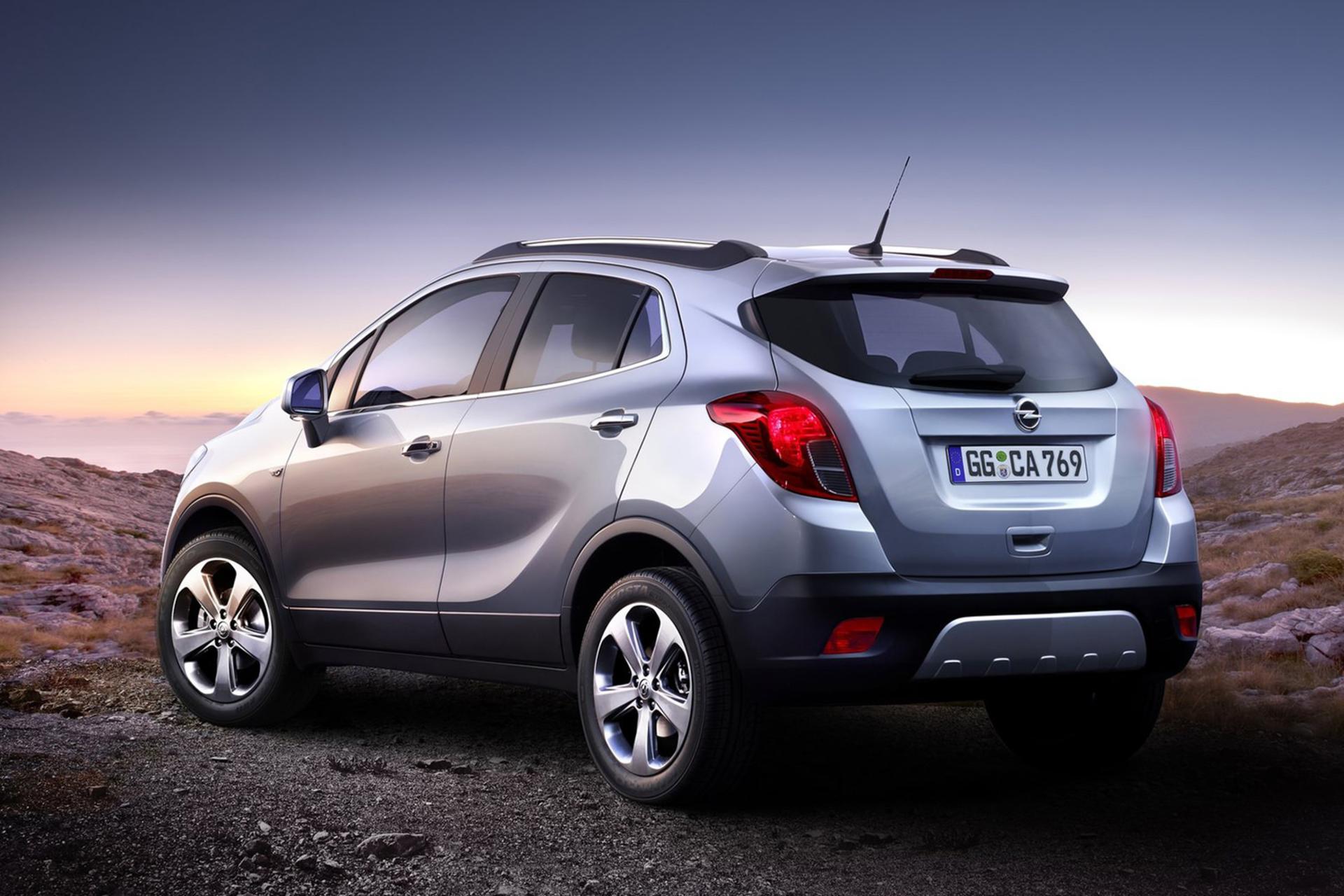 نمای پشت خودرو اوپل موکا Opel Mokka 2014