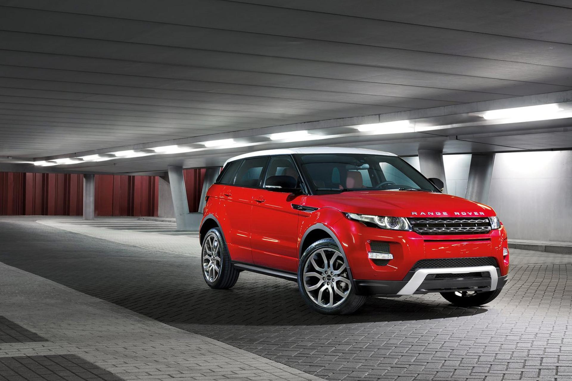 نمای جلو خودرو لندرور رنجرو Land Rover Range Rover Evoque 2015