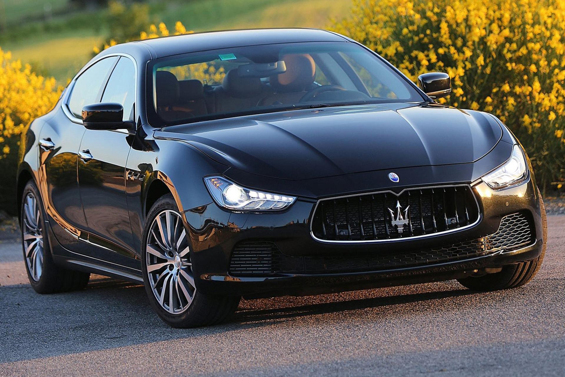 نمای جلو خودرو مازراتی Maserati Ghibli 2014