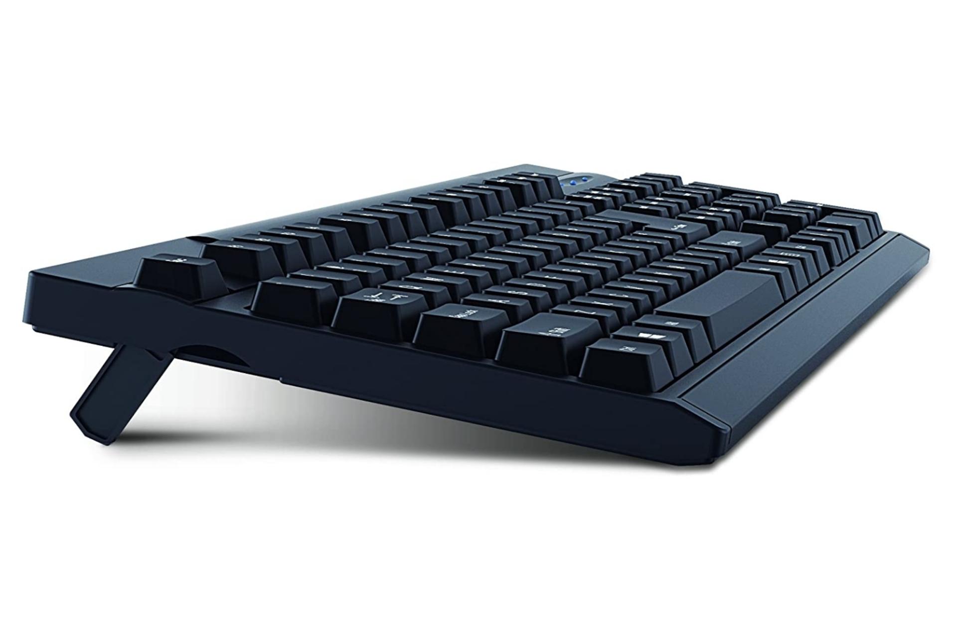 نمای سمت چپ کیبورد جنیوس مدل KB-125