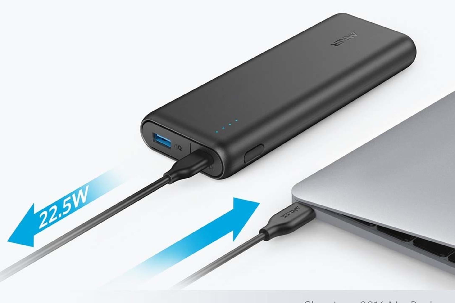 پاوربانک انکر Anker PowerCore Speed 20000 B1275 20100mAh با ظرفیت 20100 میلی‌آمپر ساعت درحال شارژ