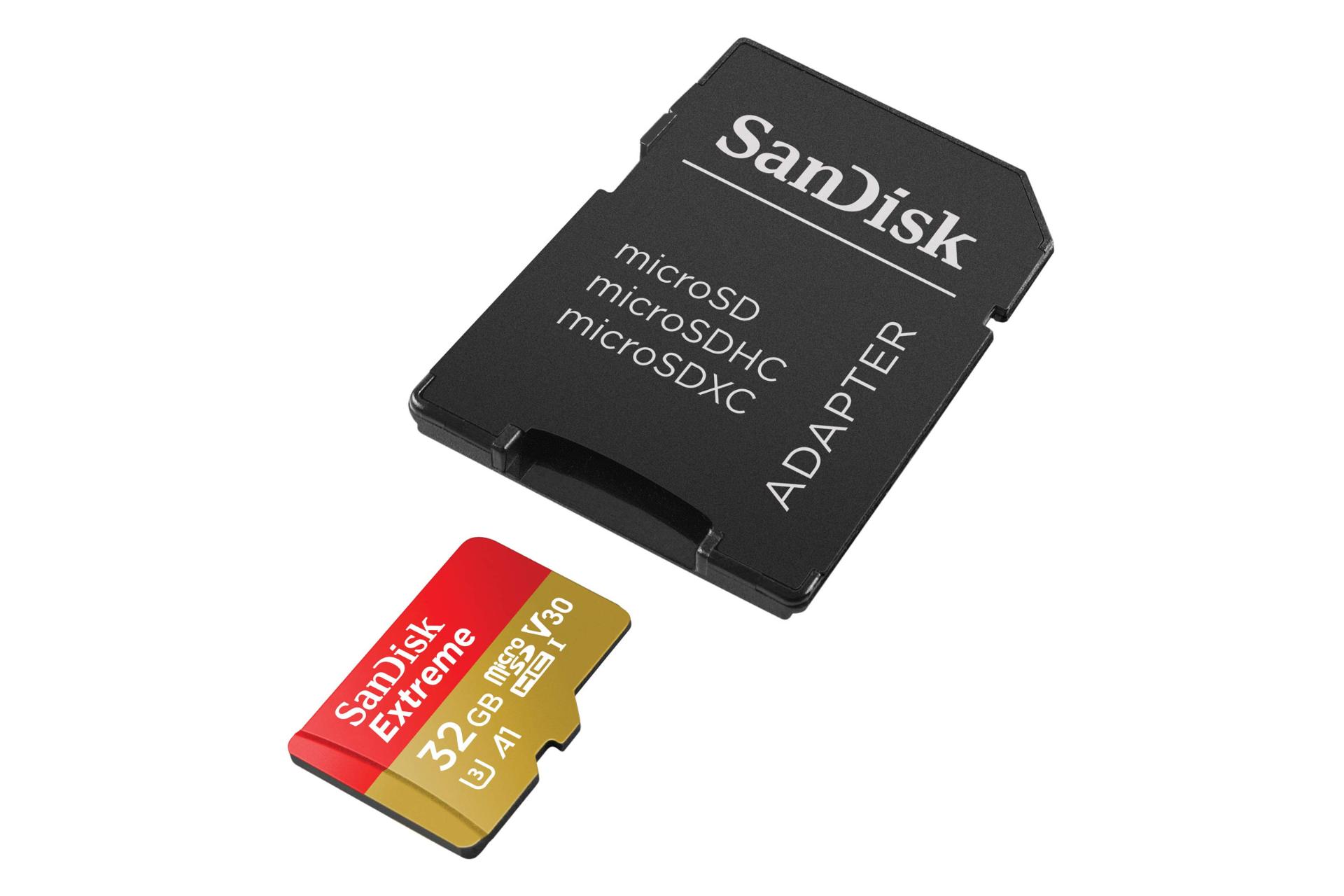 نمای پایین سن دیسک microSDHC با ظرفیت 32 گیگابایت مدل Extreme A1 کلاس 10