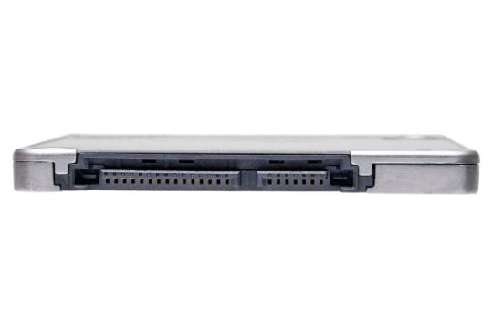 نمای گوشه SSD اینتل SSD DC S3520 SATA 2.5 Inch ظرفیت 960 گیگابایت