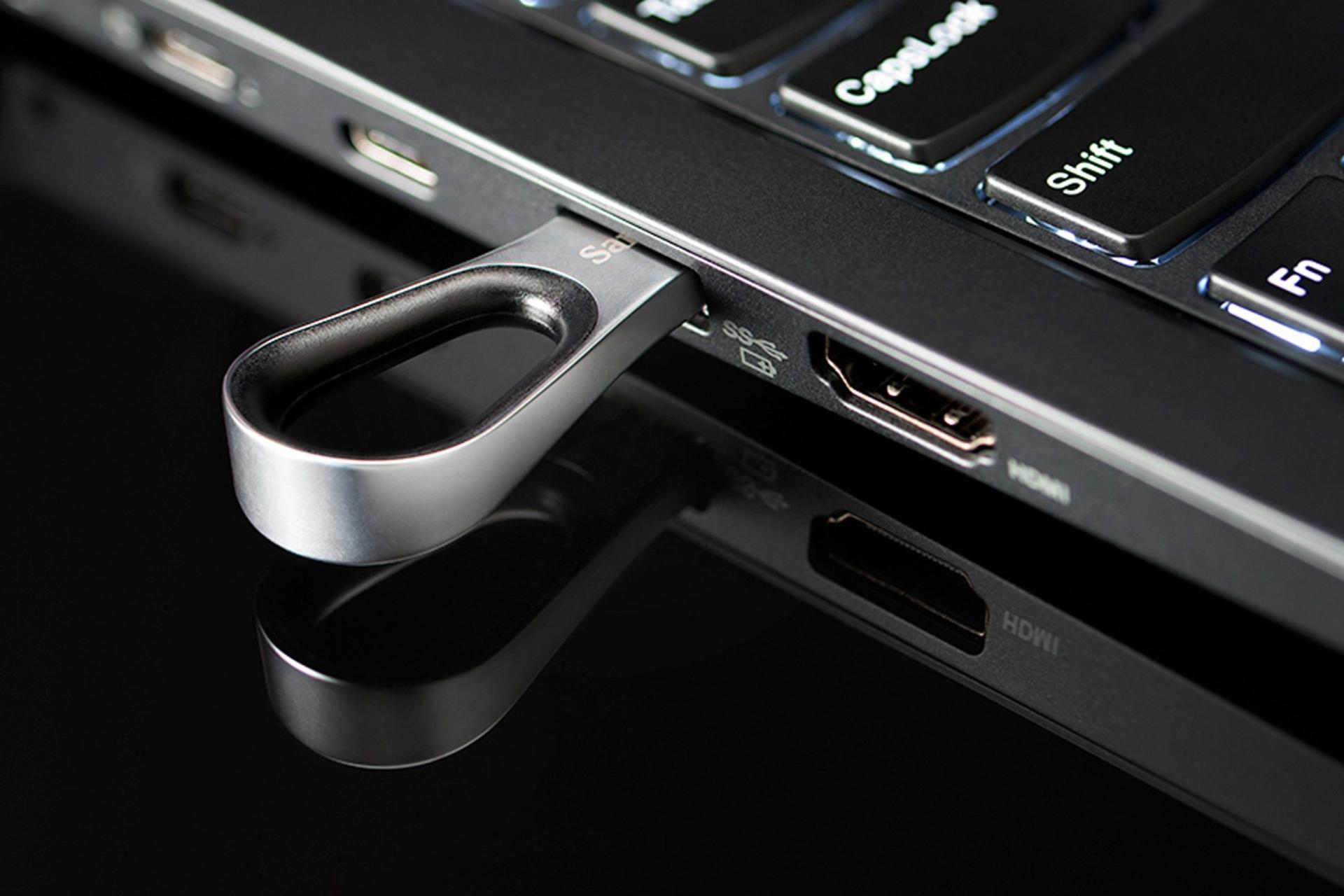 فلش مموری سن دیسک Ultra Loop CZ93