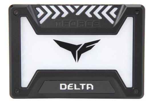 نمای روبرو SSD تیم گروپ T-Force DELTA RGB (5V) SATA 2.5 Inch ظرفیت 250 گیگابایت TeamGroup