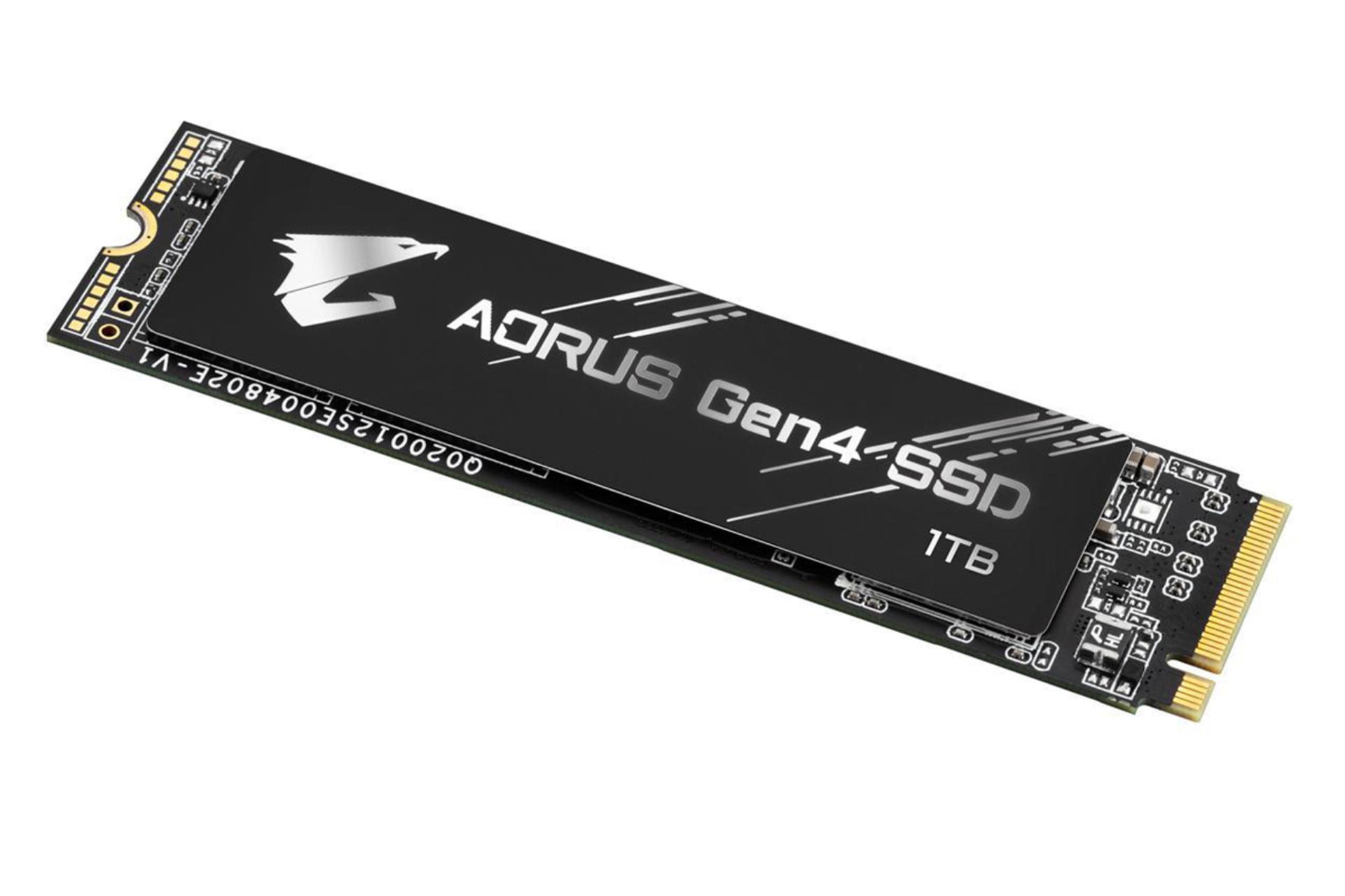 نمای راست SSD گیگابایت AORUS Gen4 NVMe M.2 ظرفیت 1 ترابایت