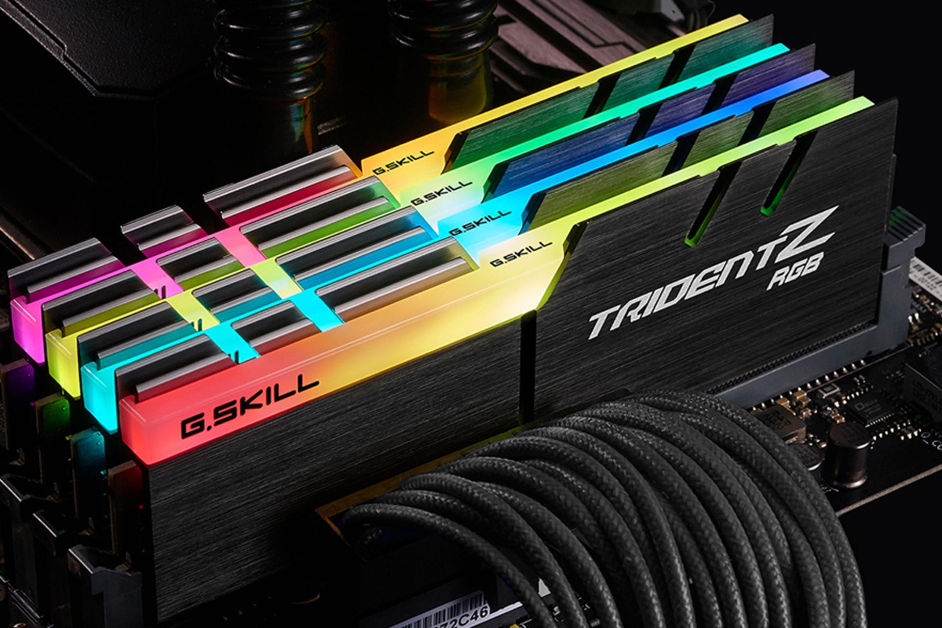 نمای چپ رم جی اسکیل Trident Z RGB ظرفیت 64 گیگابایت (4x16) از نوع DDR4-3600
