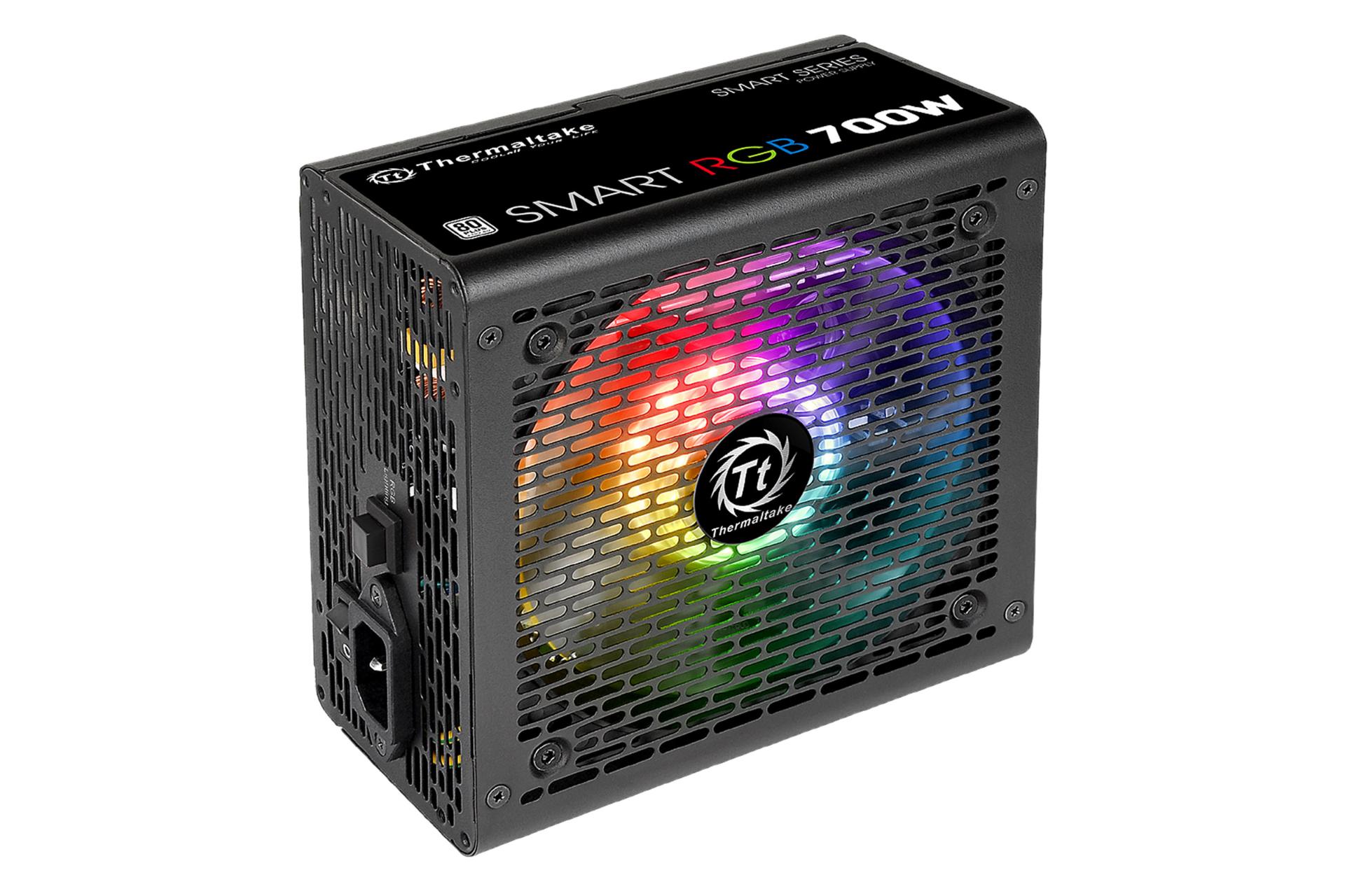 نمای ایستاده پاور کامپیوتر ترمالتیک Smart RGB با توان 700 وات