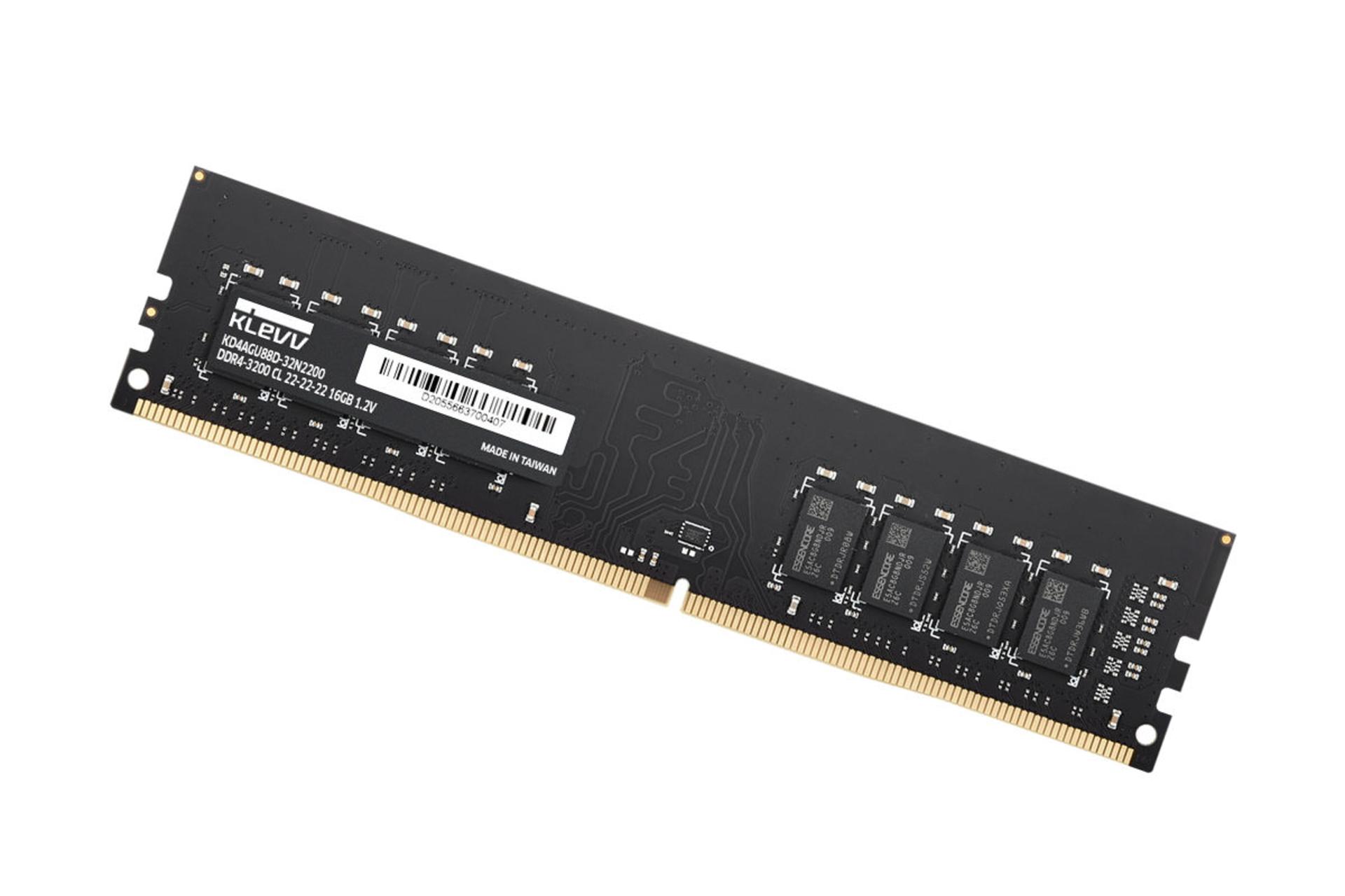 klevv U-DIMM Standard ظرفیت 32 گیگابایت از نوع DDR4-3200 نمای جانبی