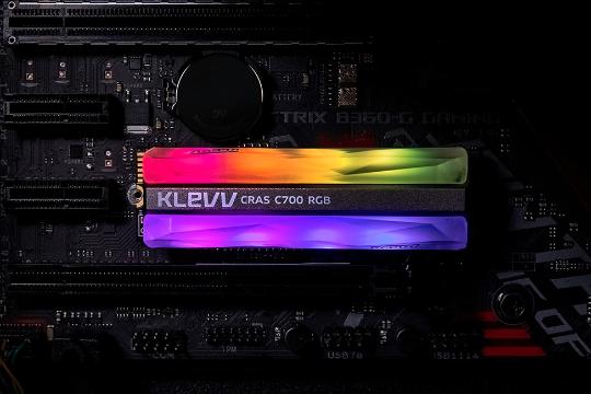 SSD کلو KLEVV CRAS C700 NVMe M.2 روی مادربرد