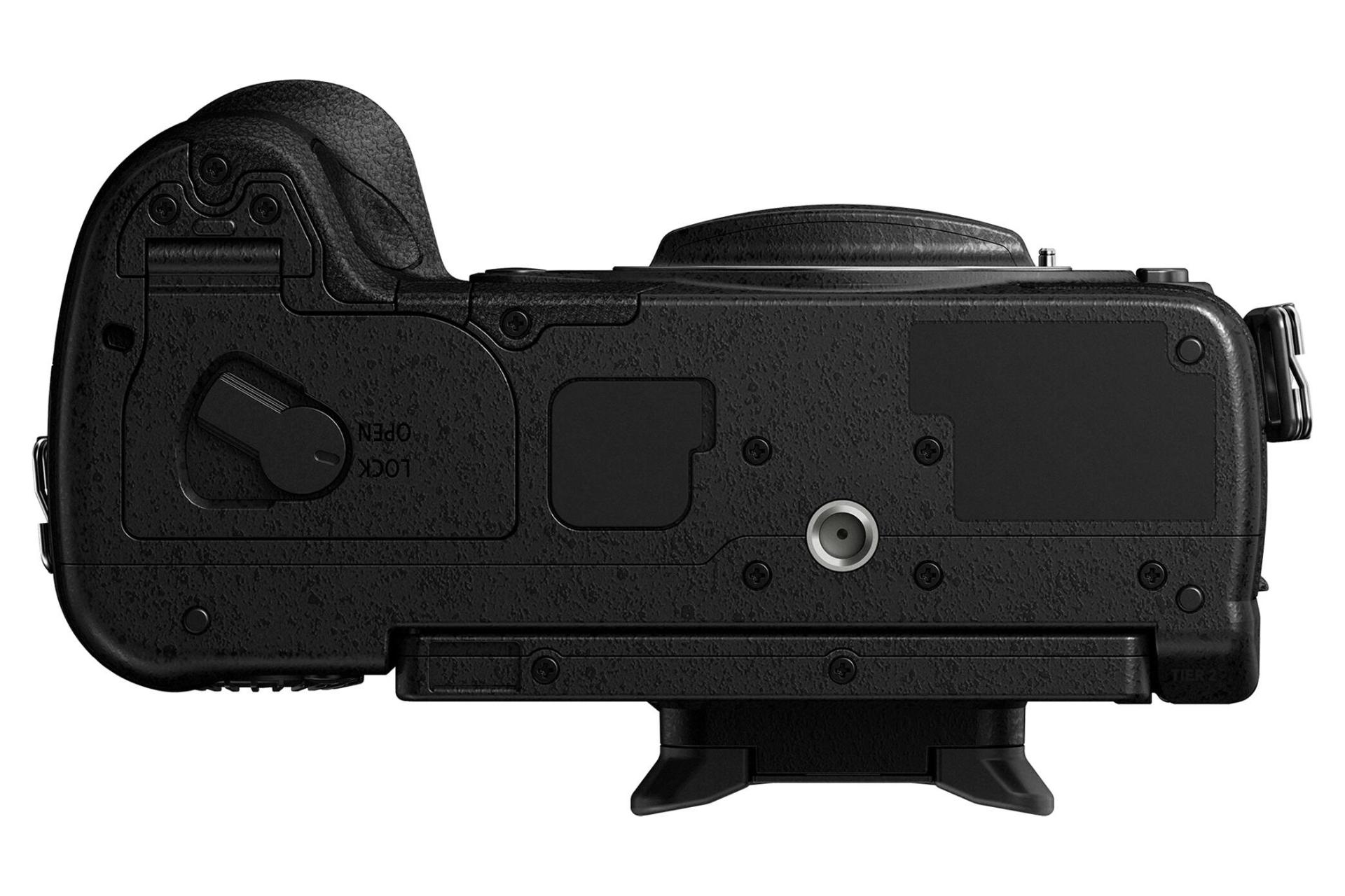 نمای پایین دوربین عکاسی پاناسونیک لومیکس Panasonic Lumix DC-GH5 II