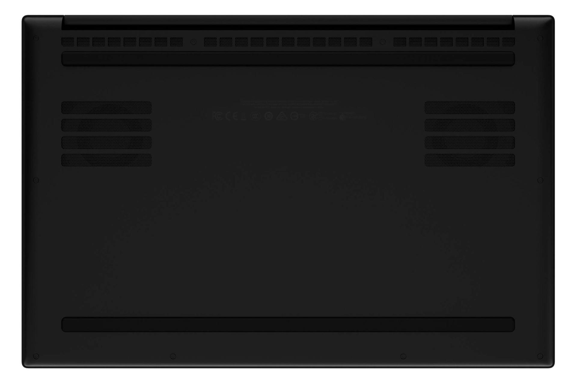 نمای زیر لپ تاپ بلید 15 نسخه Base ریزر