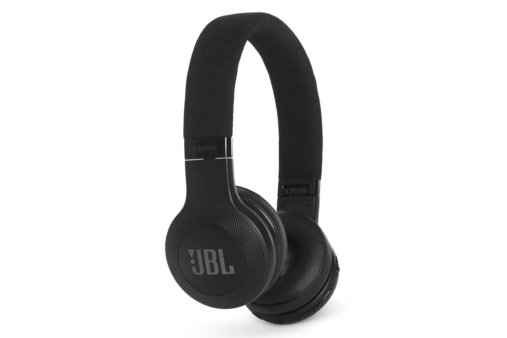 نمای جانبی هدفون بی سیم جی بی ال JBL E45BT مشکی