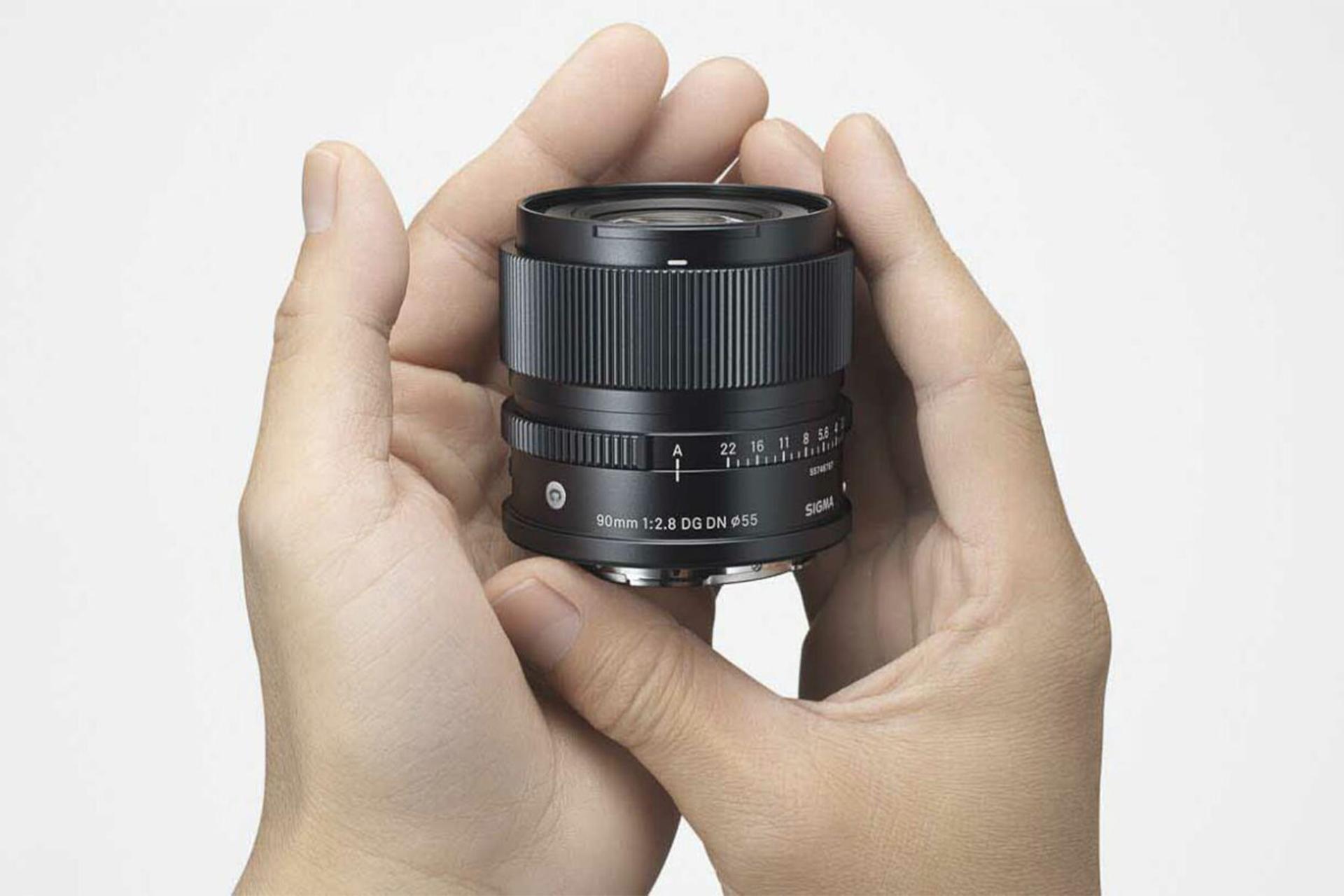 لنز سیگما 90mm F2.8 DG DN اسکیل