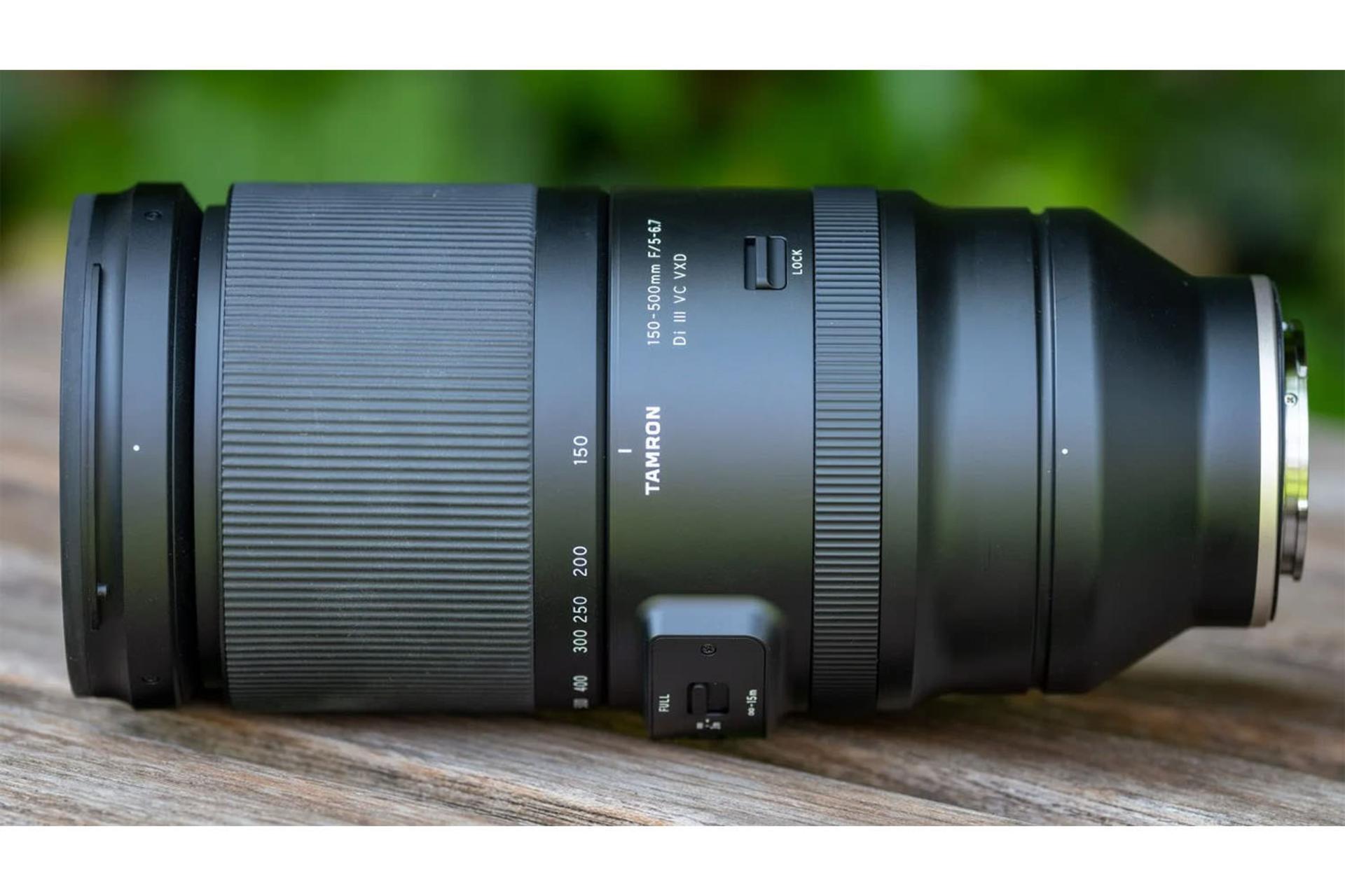  لنز تامرون 150-500mm F5-6.7 Di III VC VXD نمای نزدیک